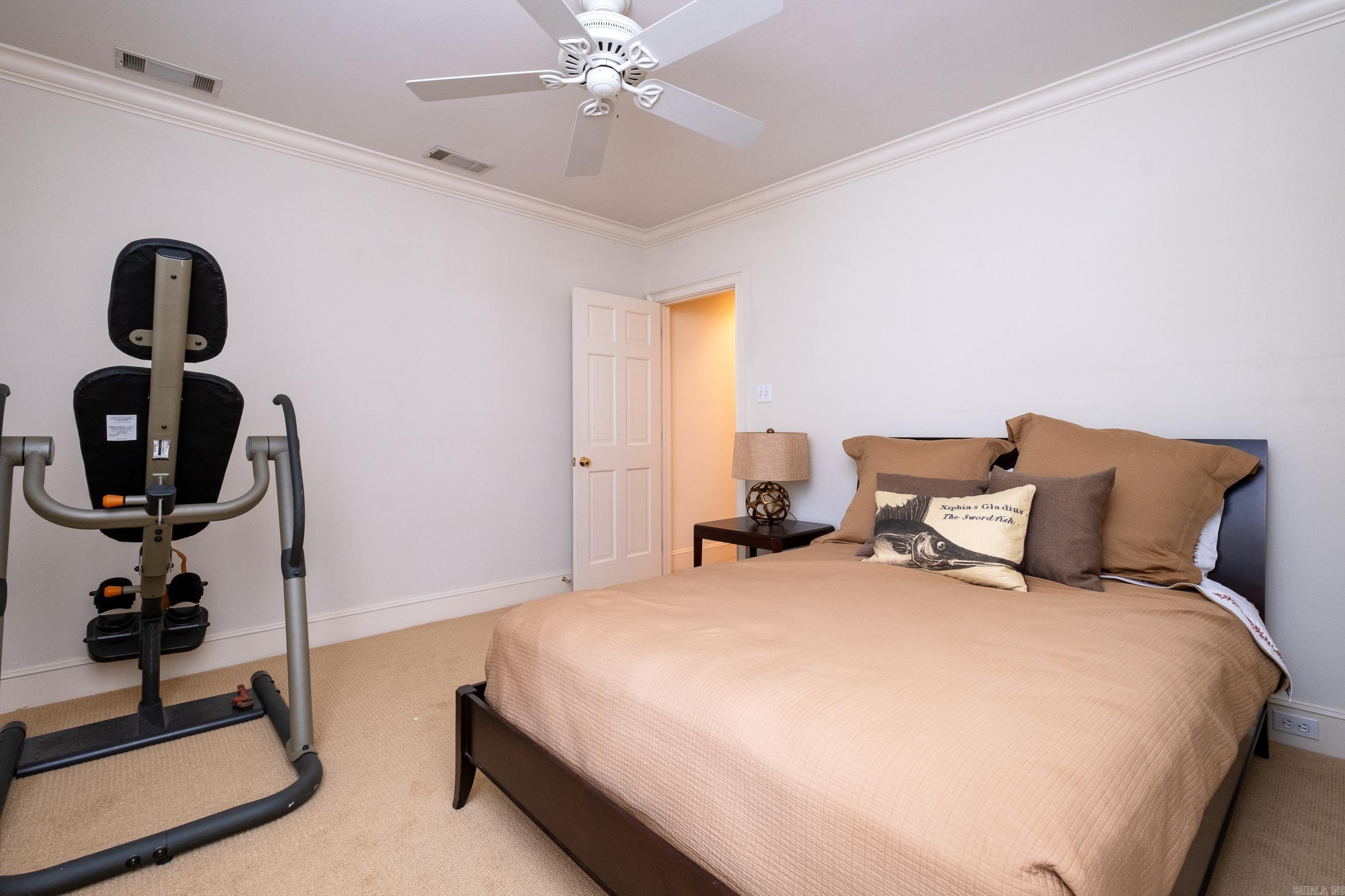 SHADOWLAWN - Residential