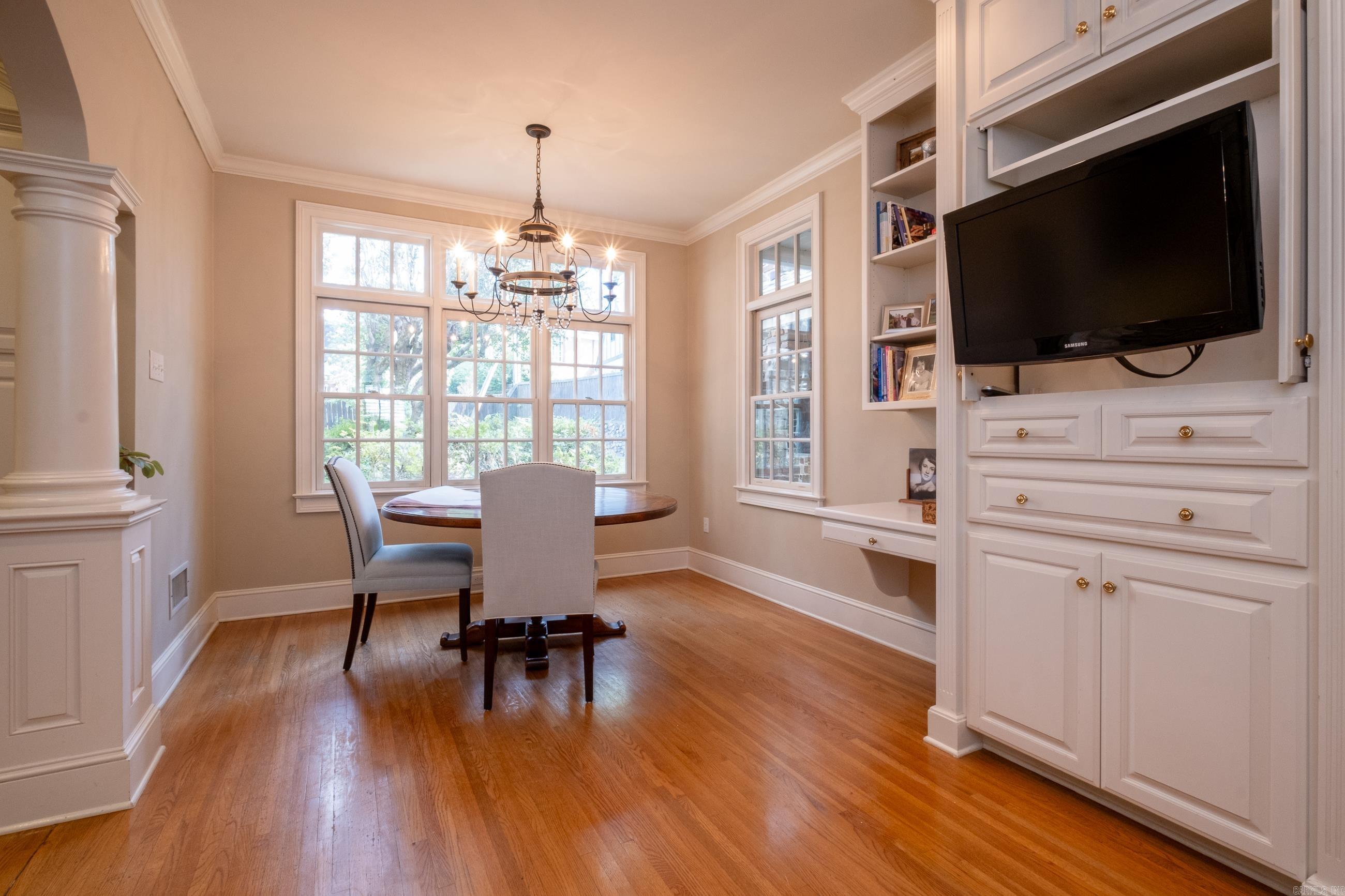 SHADOWLAWN - Residential