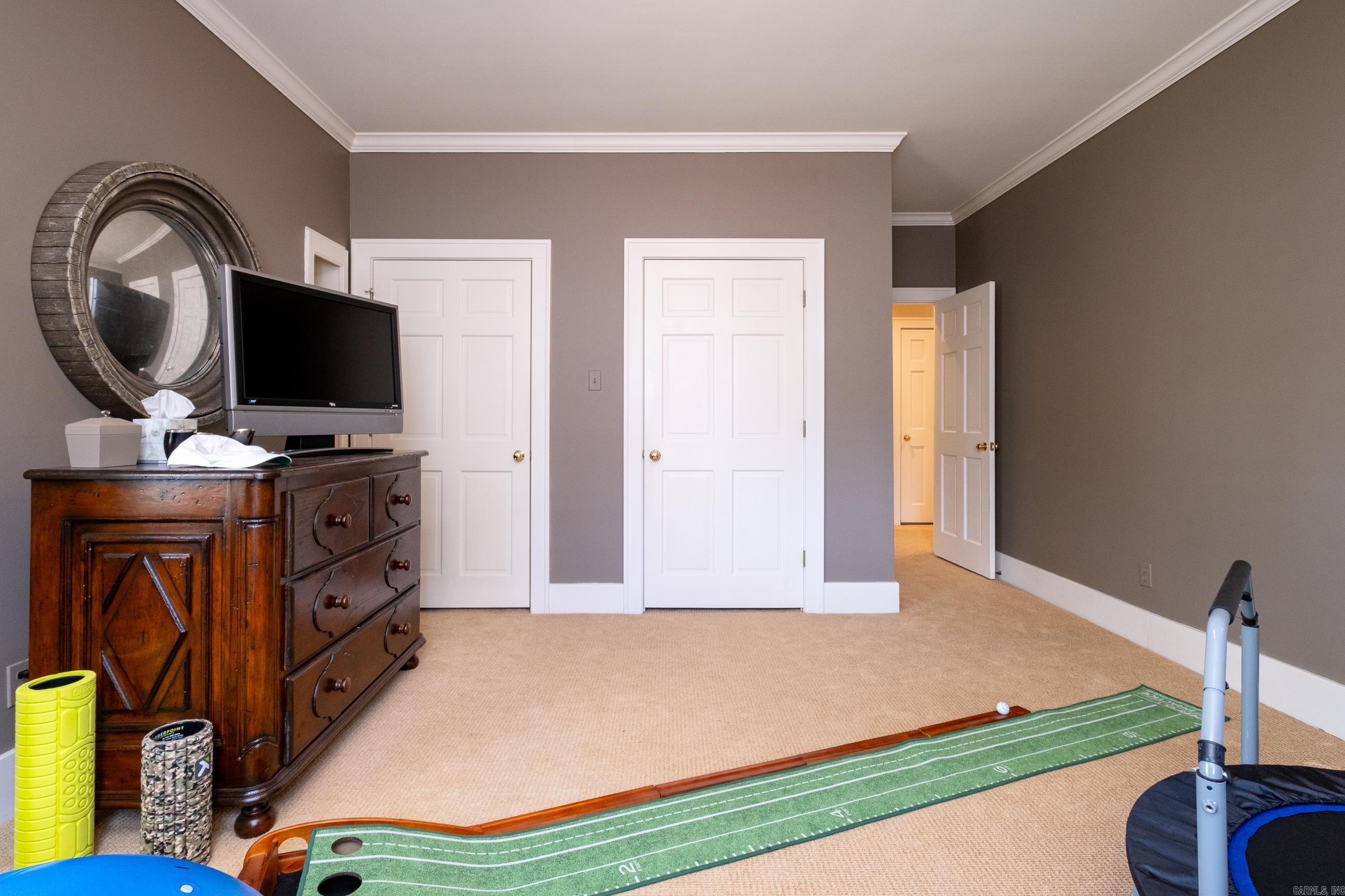 SHADOWLAWN - Residential