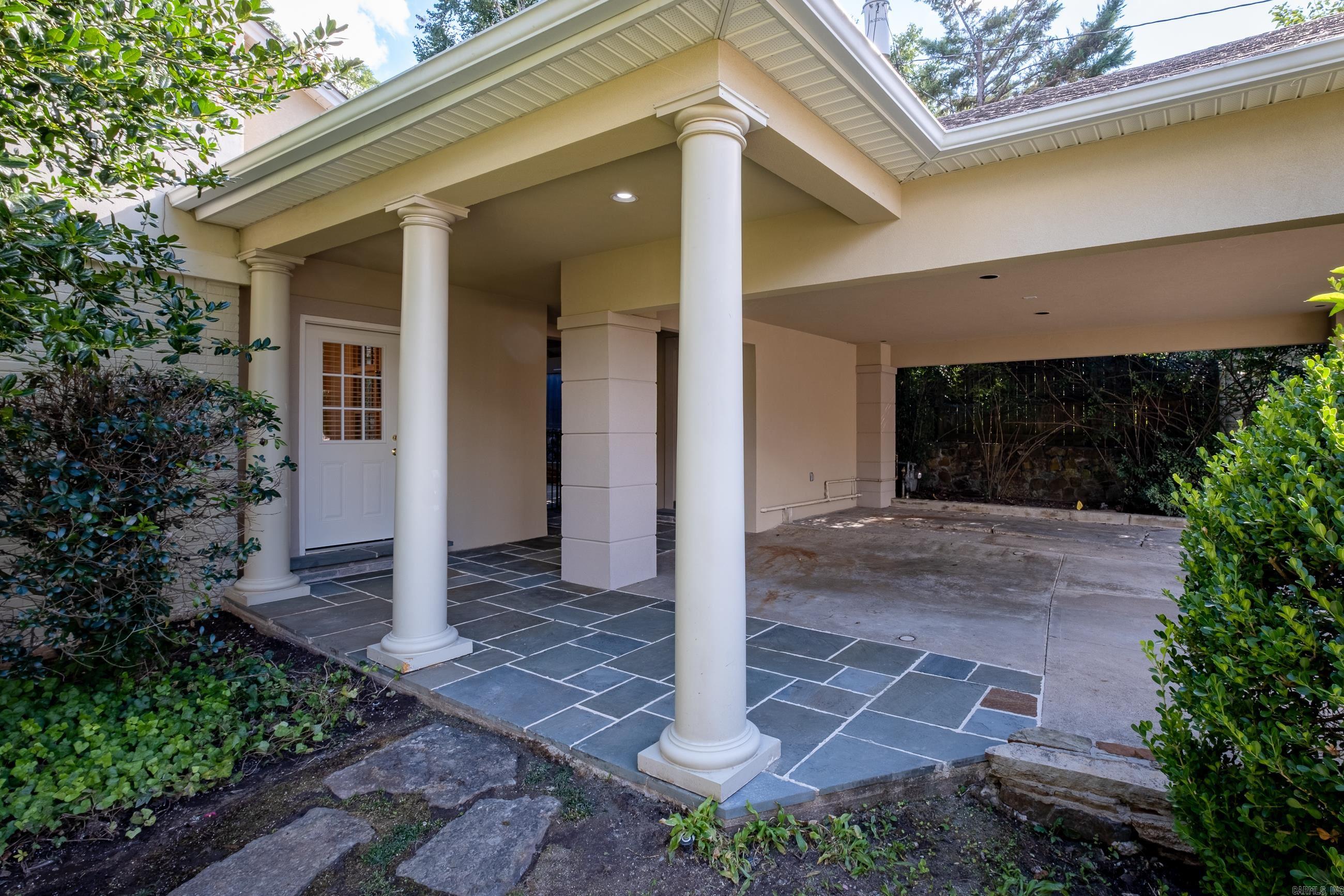 SHADOWLAWN - Residential