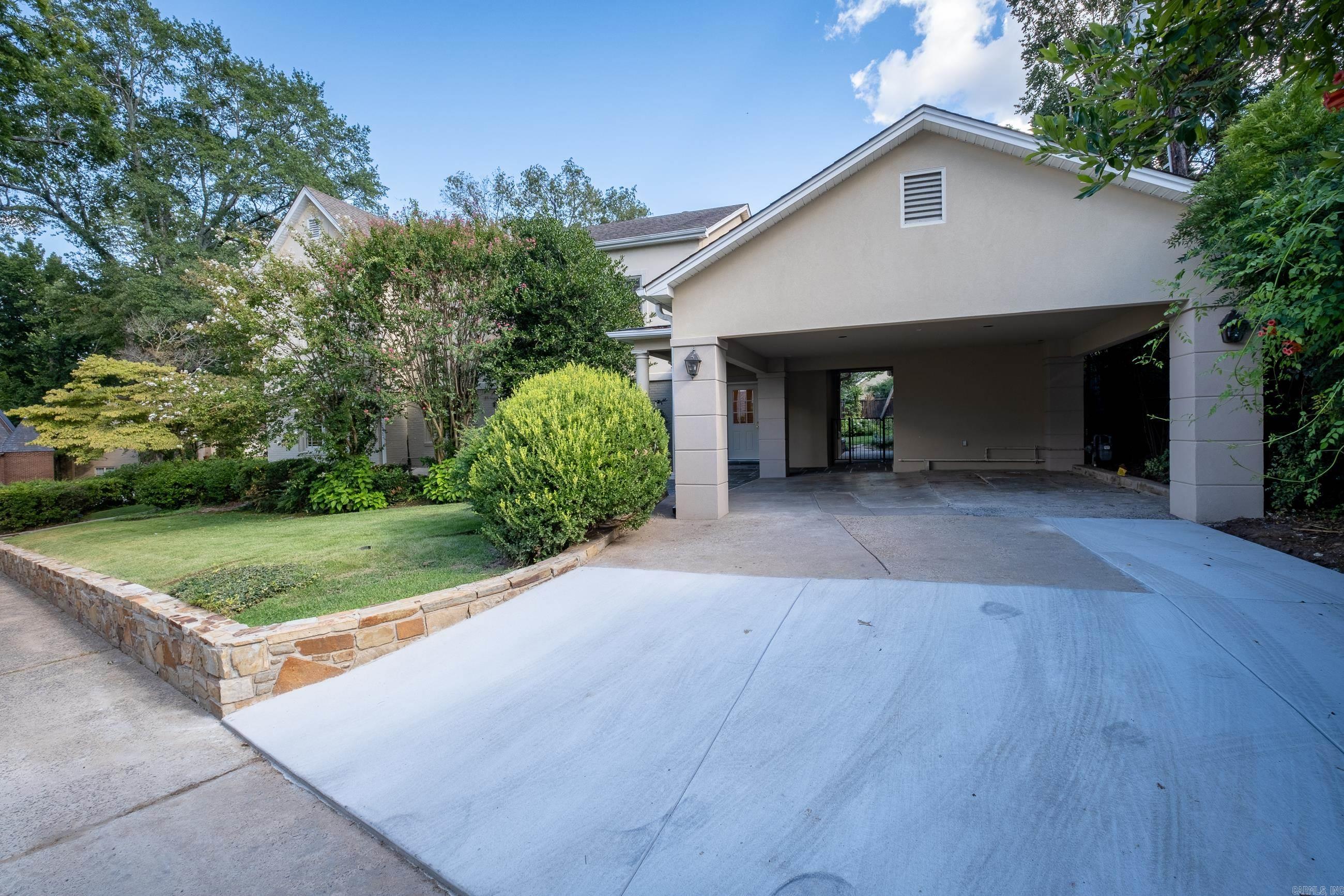 SHADOWLAWN - Residential