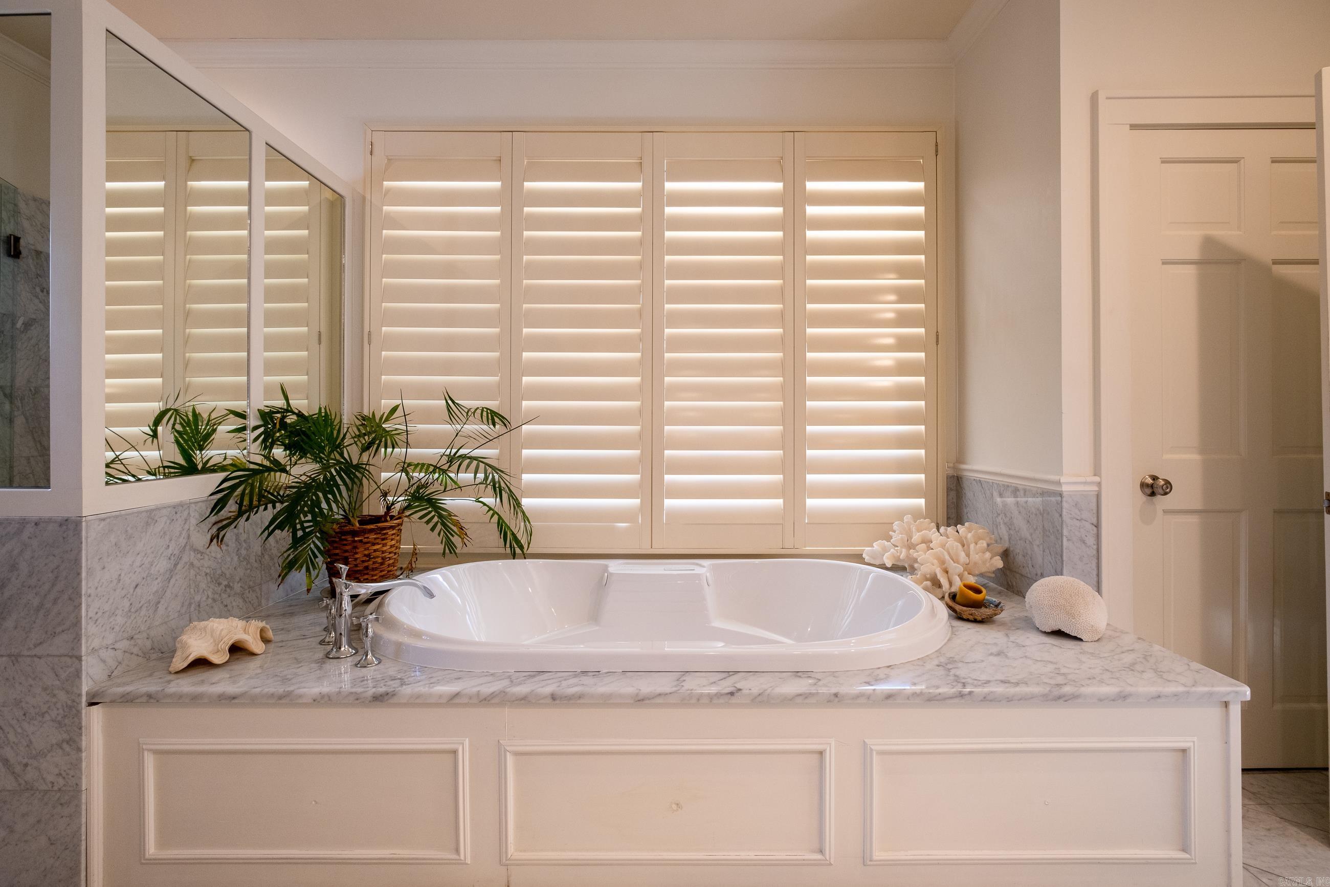 SHADOWLAWN - Residential