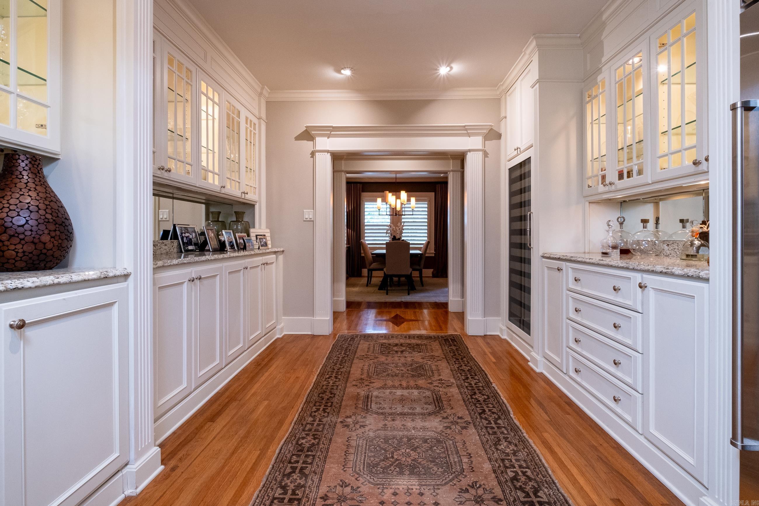 SHADOWLAWN - Residential