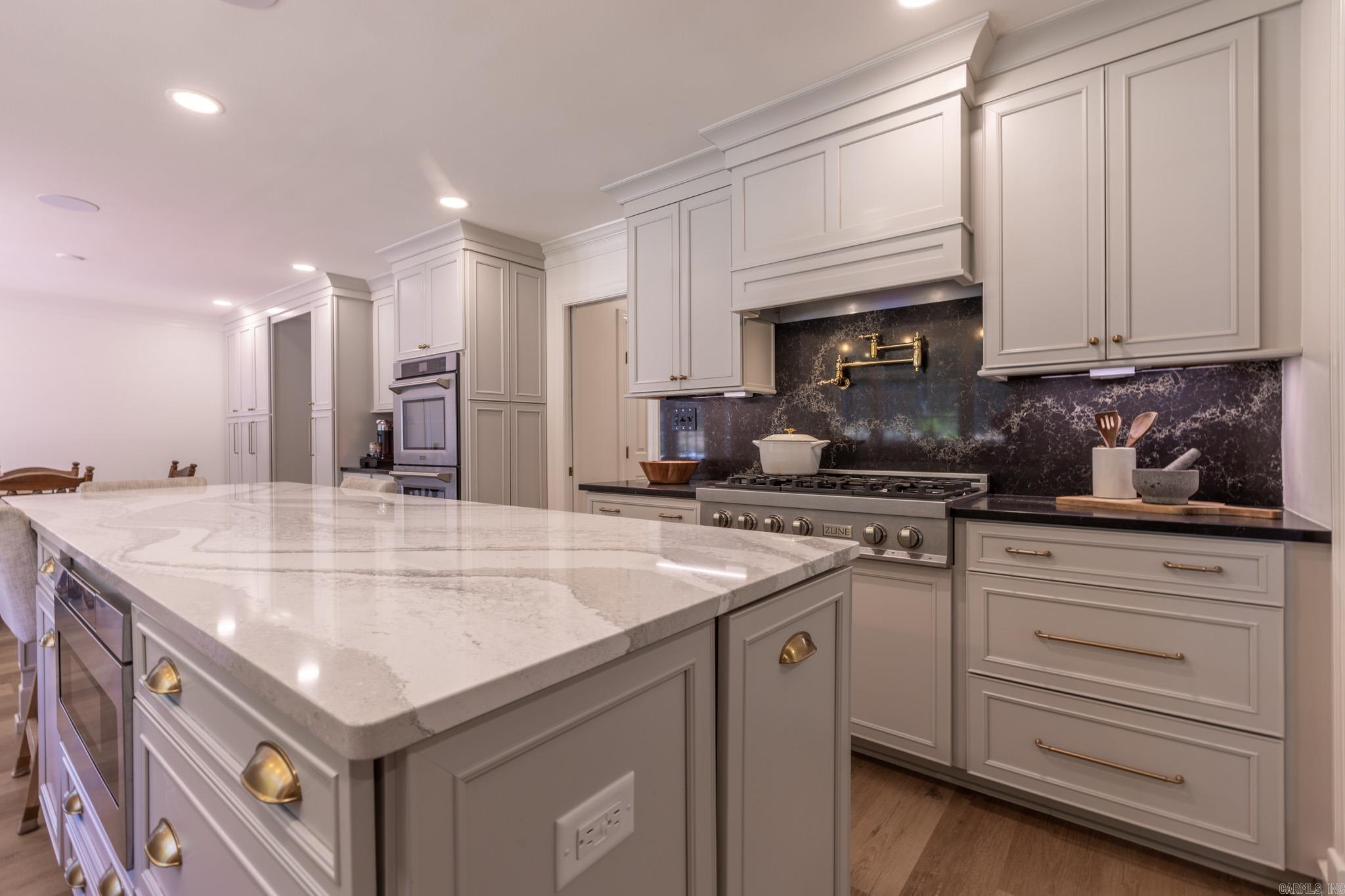 WINDSOR VALLEY ADDN - Residential