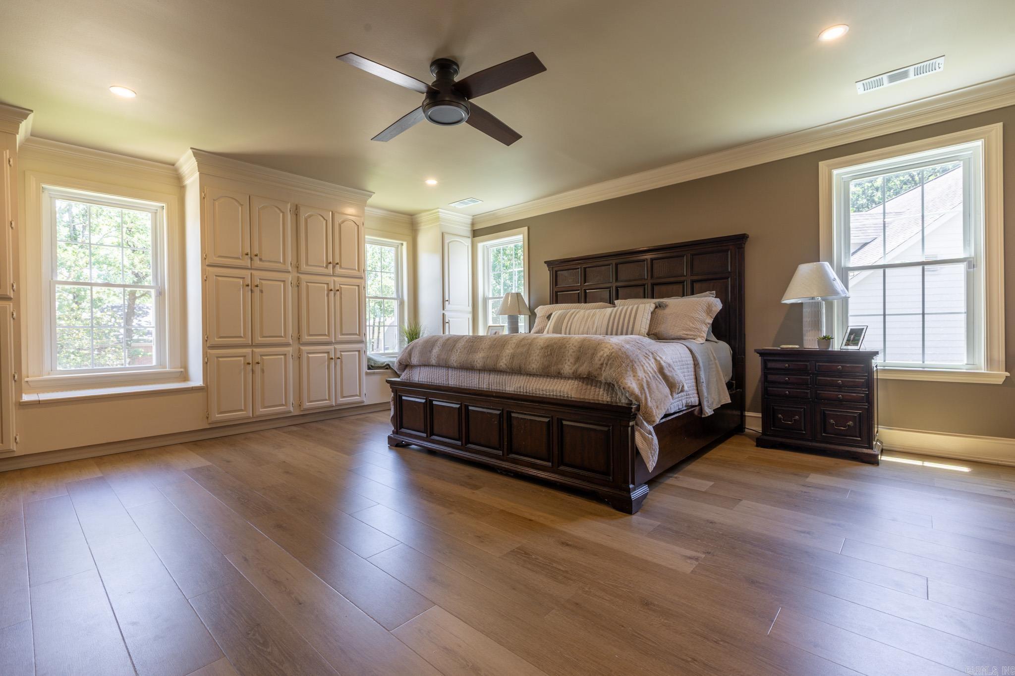 WINDSOR VALLEY ADDN - Residential