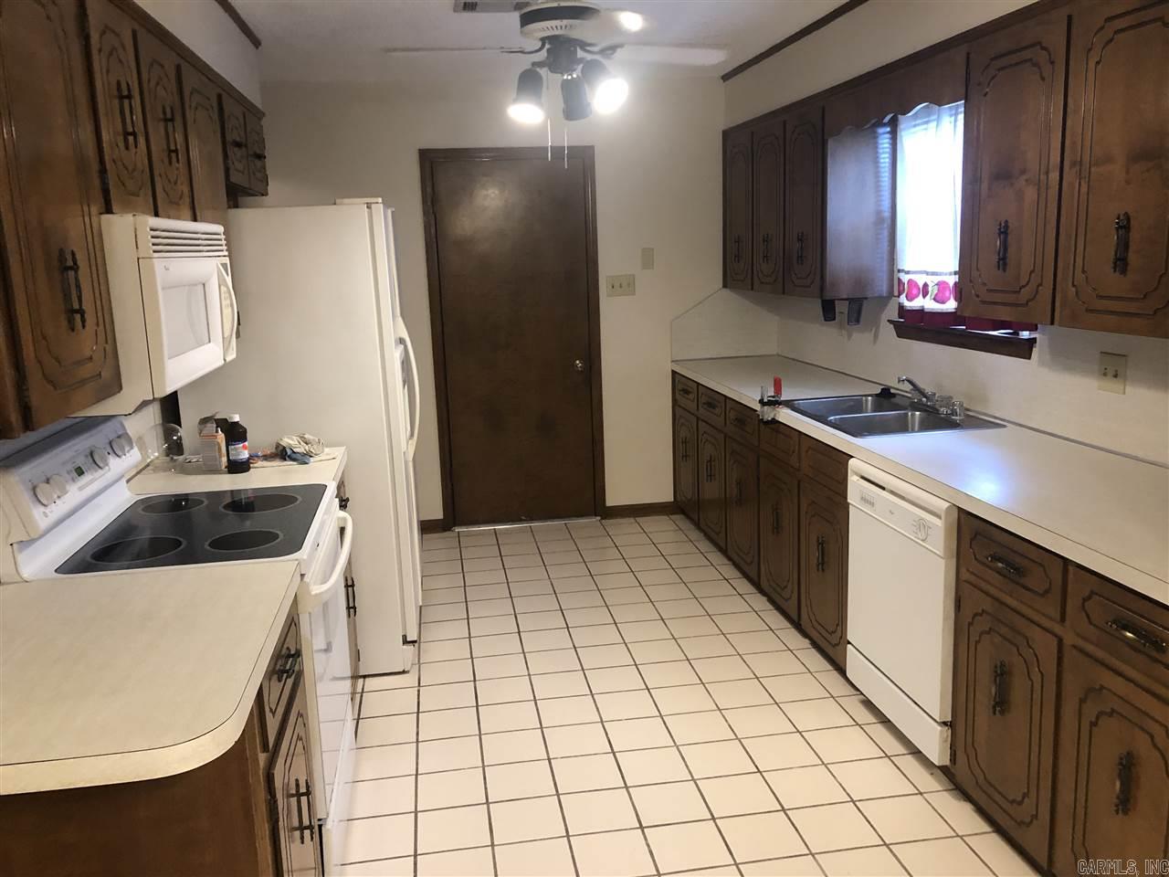 Stonewall - Residential Lease