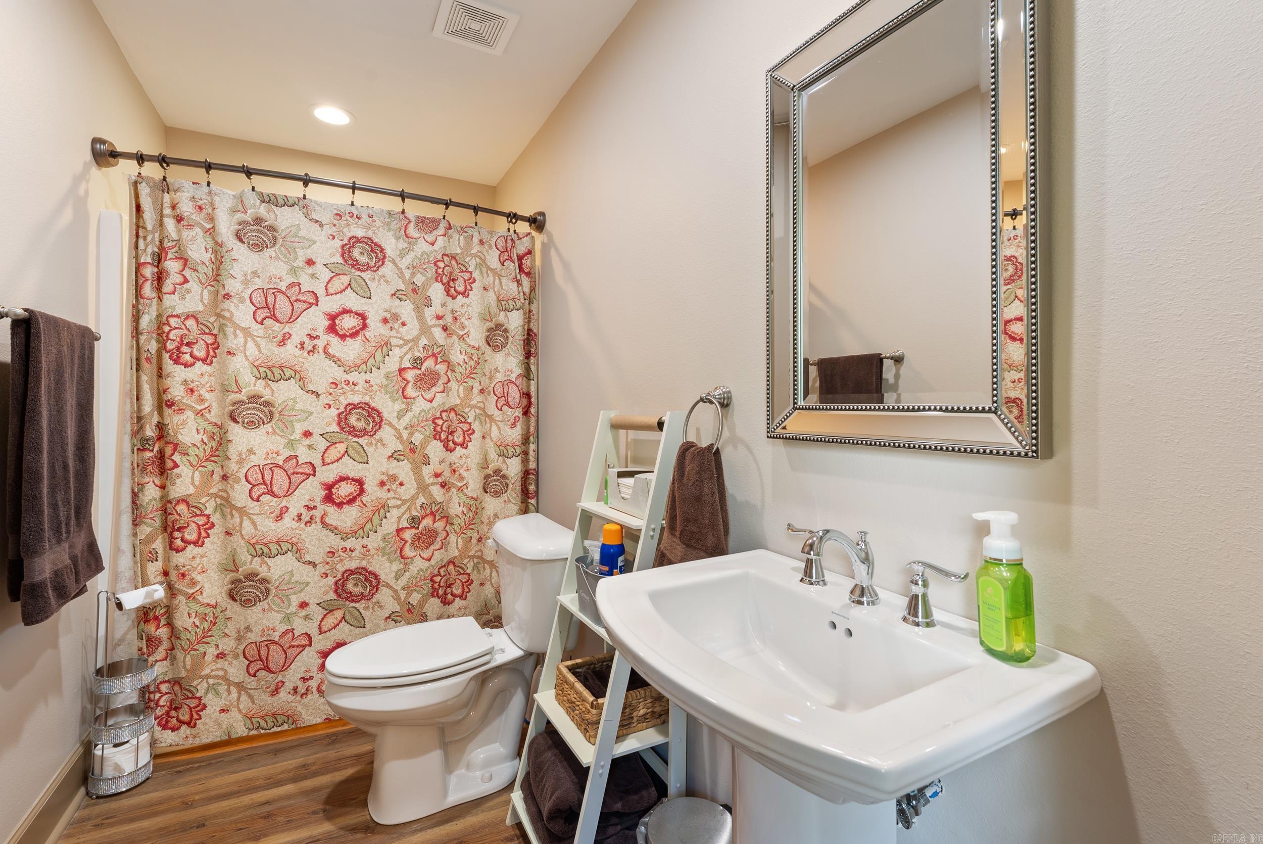 HIGH POINT - Residential