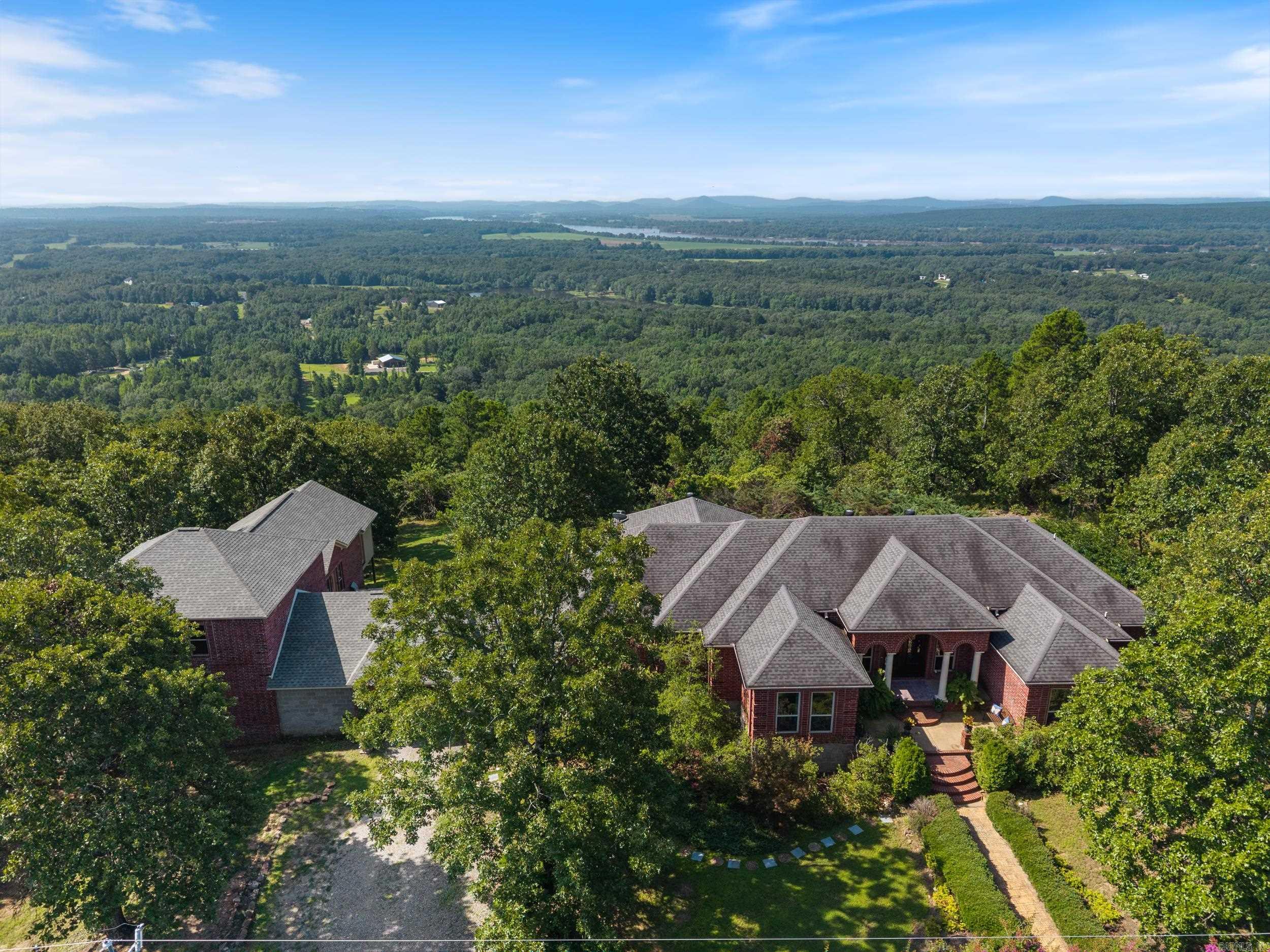 HIGH POINT - Residential