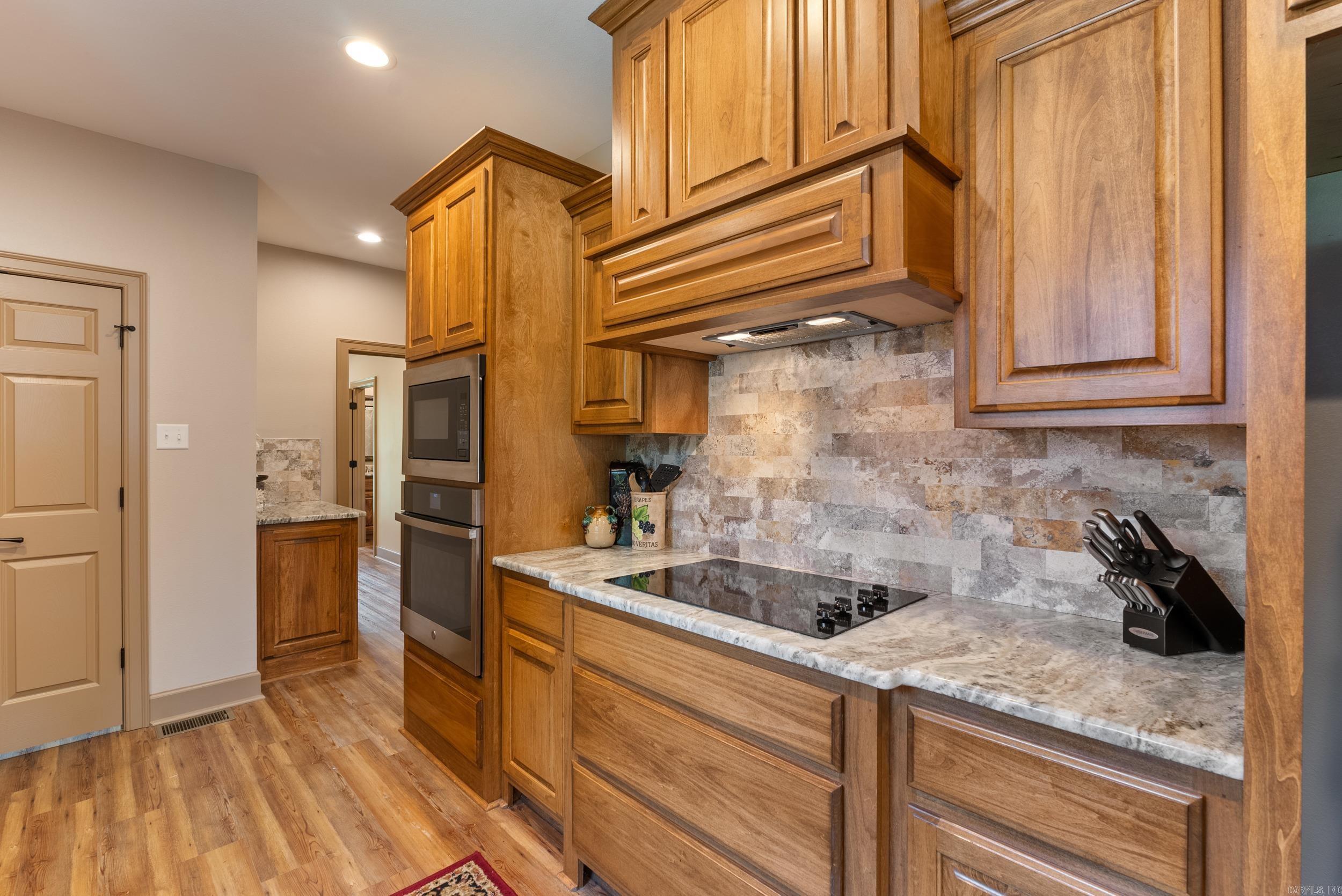 HIGH POINT - Residential