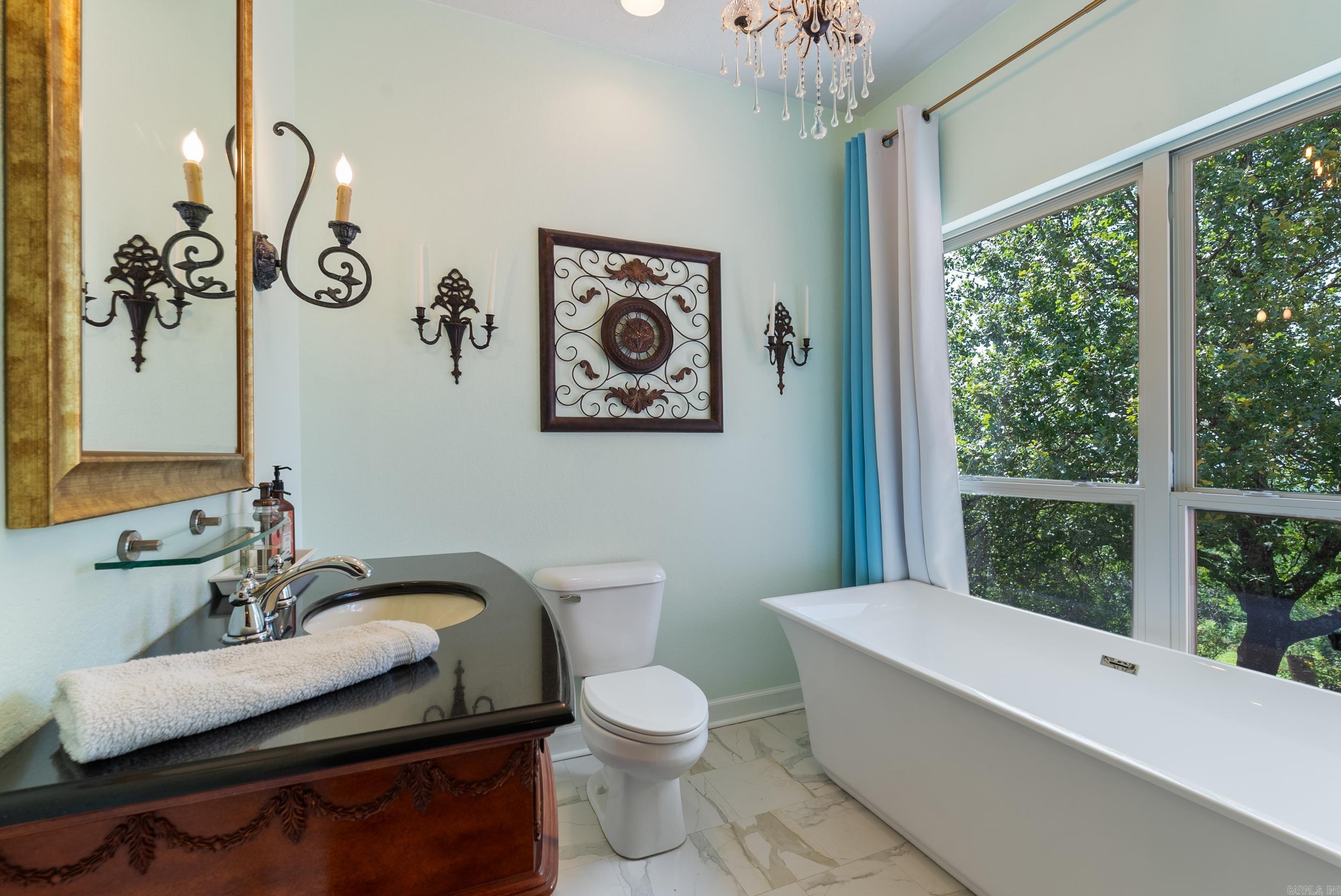 HIGH POINT - Residential