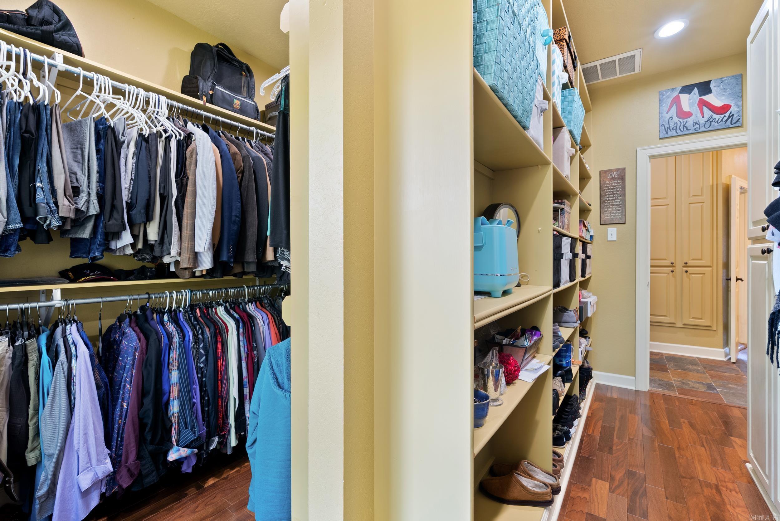 HIGH POINT - Residential