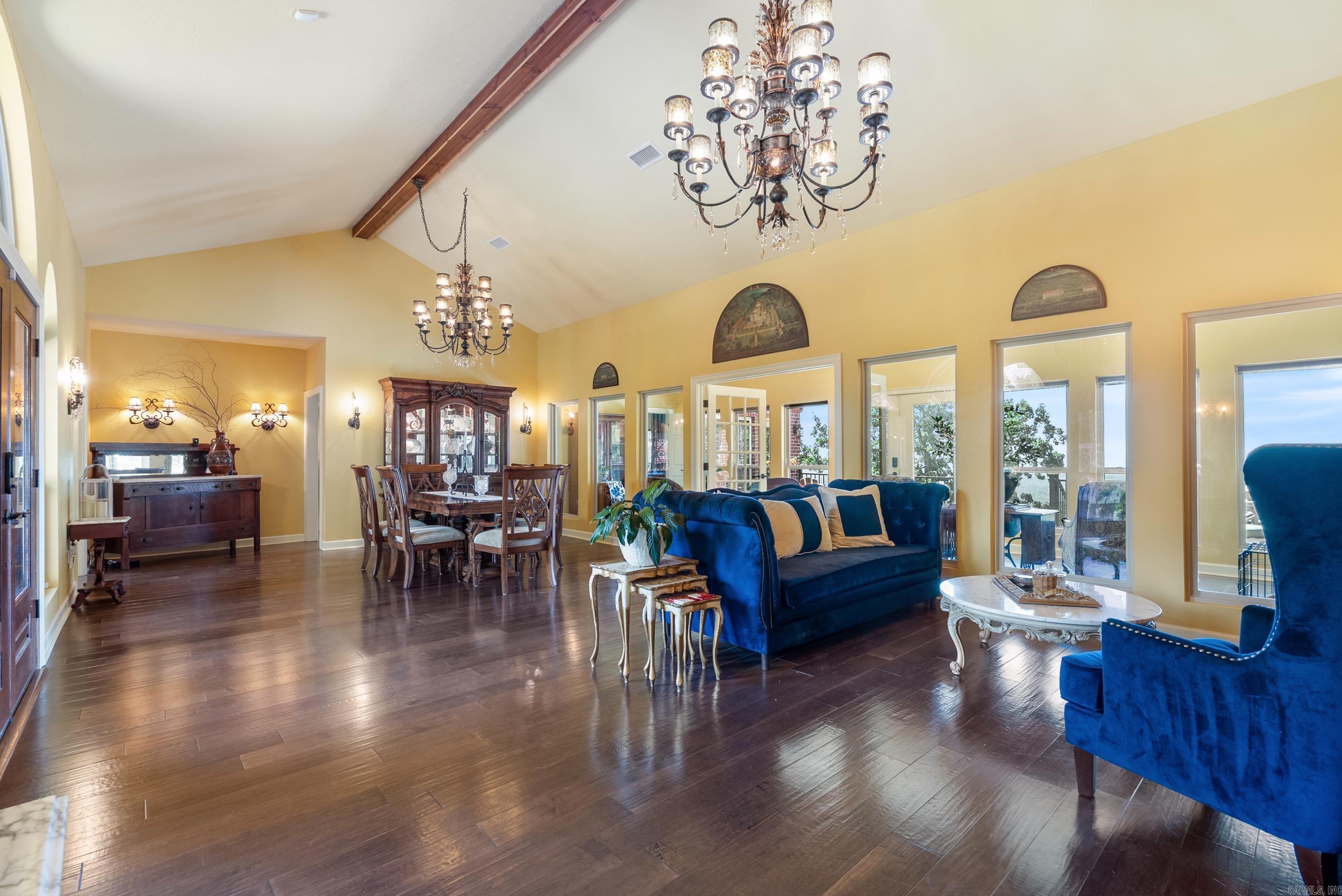 HIGH POINT - Residential
