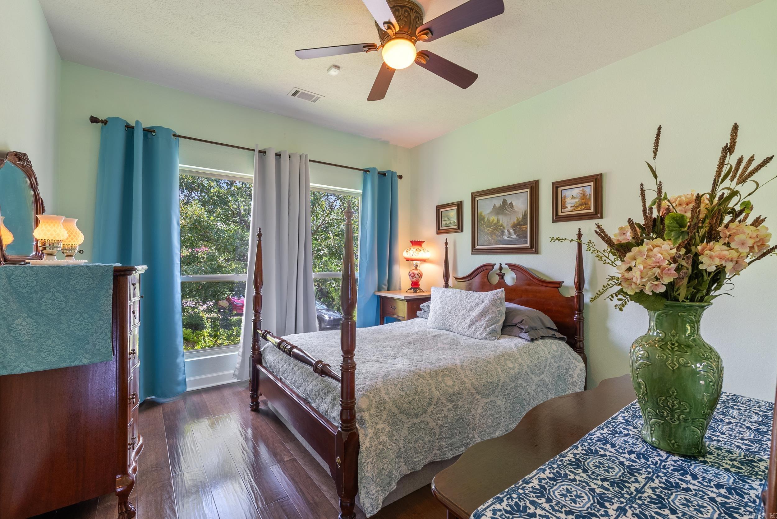 HIGH POINT - Residential