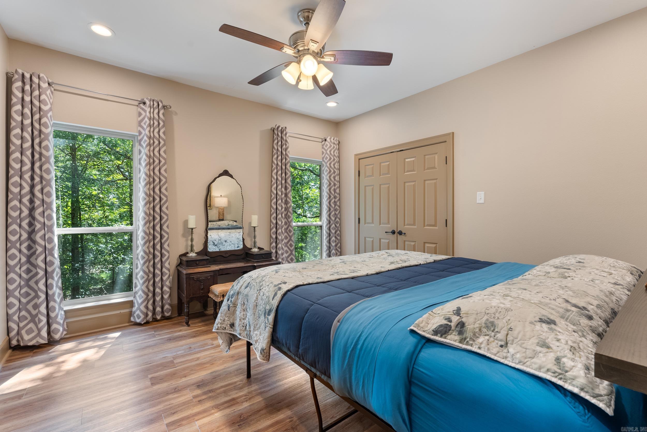 HIGH POINT - Residential