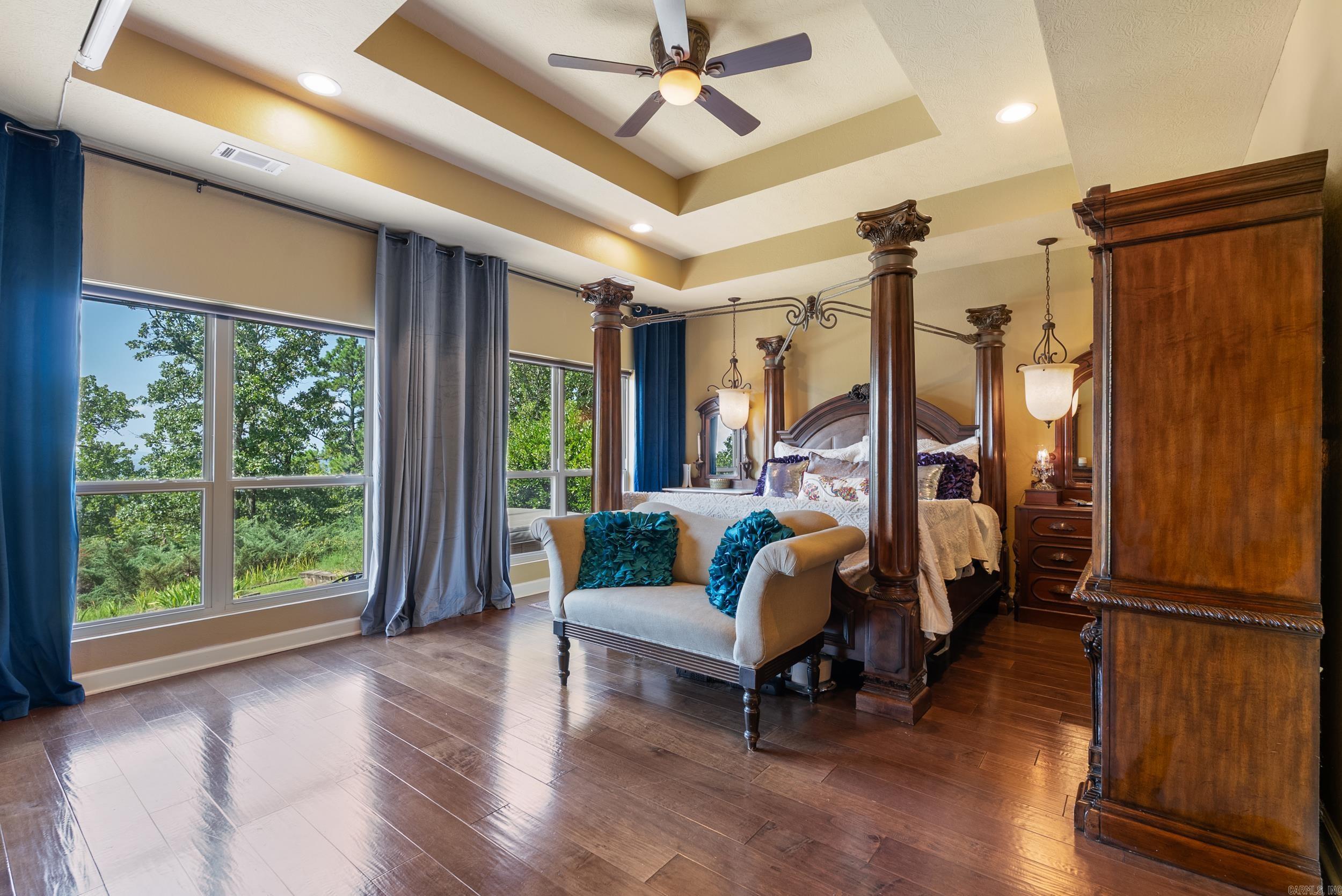 HIGH POINT - Residential