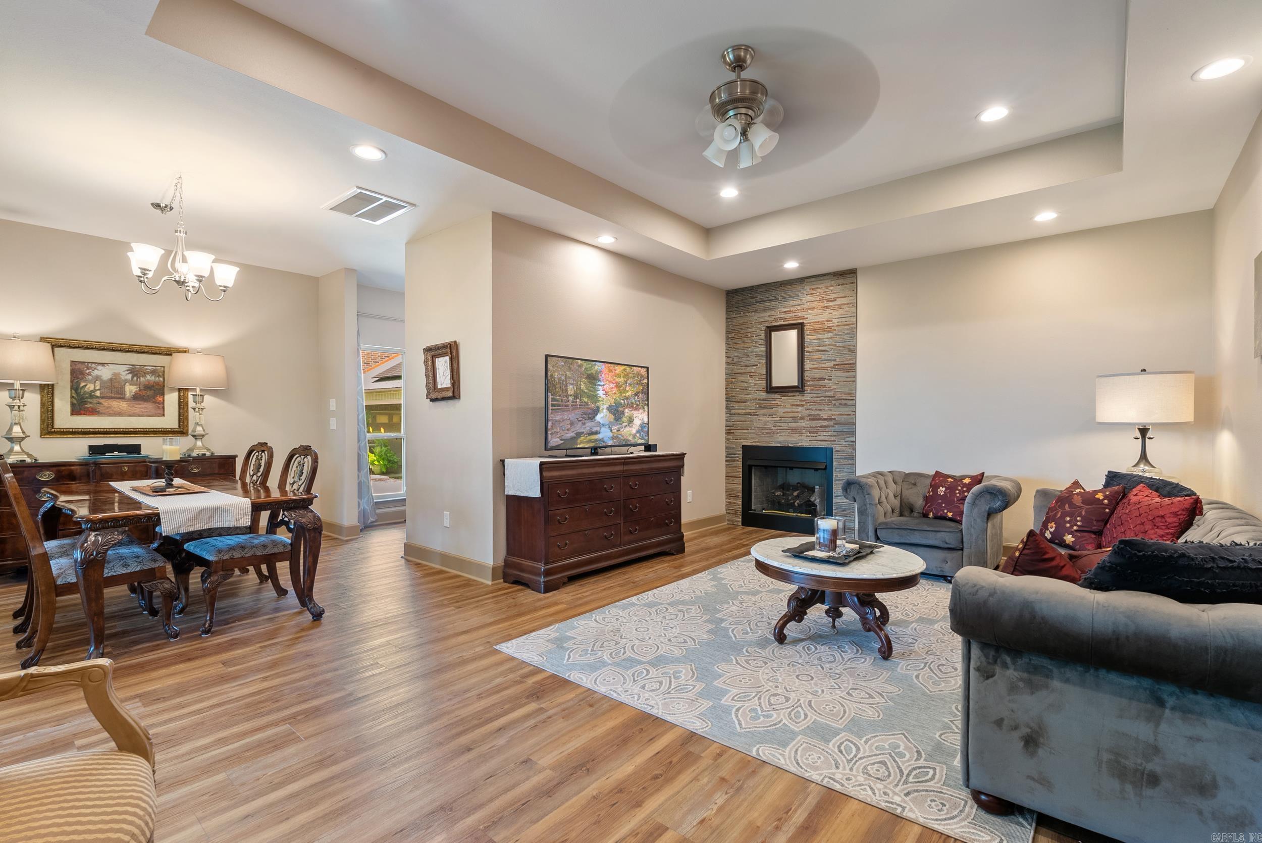 HIGH POINT - Residential