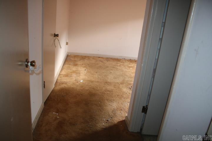 Farmeres 3rd - Residential