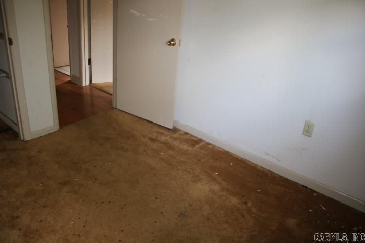 Farmeres 3rd - Residential