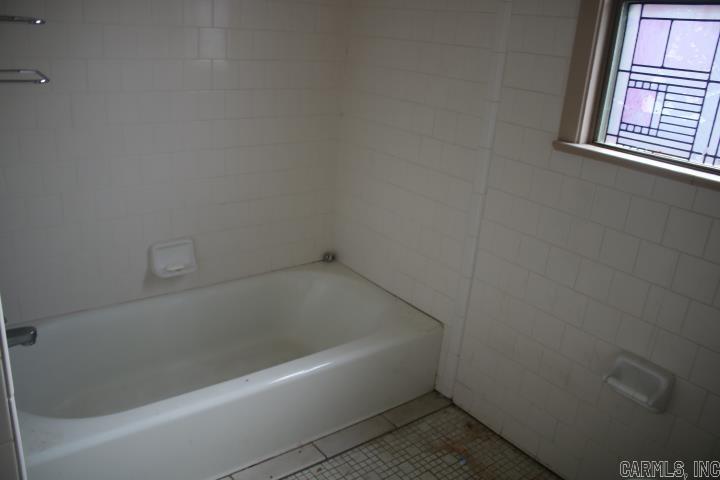 Farmeres 3rd - Residential