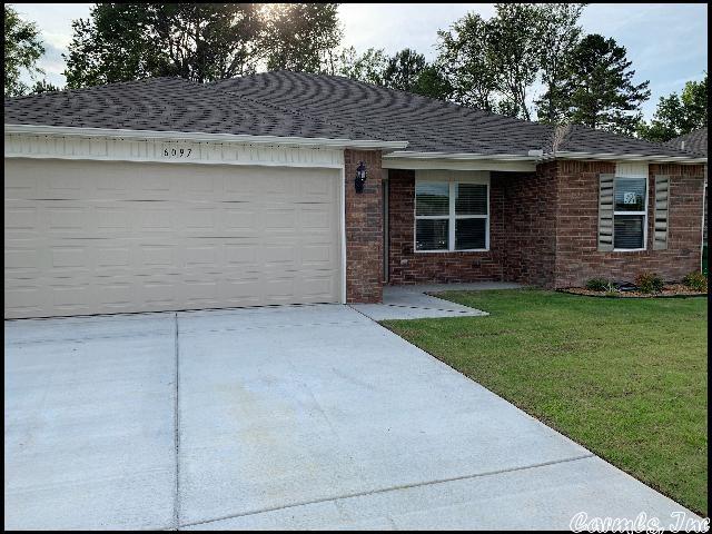 *ALEXANDER* BEAUTIFUL NEWER BUILT HOME IN MEADOWS EDGE SUBDIVISION!! This 3 Bedroom 2 Bath Home Is Perfect Size At 1300 Square Feet With A Sizeable Family Room And Eat-In Dining Area! Electric Range And Dishwasher Provided In Kitchen! Fridge And Washer/Dryer Can Be Included For $75 Monthly Rent Increase! Central Heat And Air! 2 Car Garage For Parking! AVAILABLE MID TO LATE SEPTEMBER 2025!!!<a href='https://raineyrealty.com/virtualtour.php?r=zWdPGp'> Click here for a 360° Virtual Tour</a>