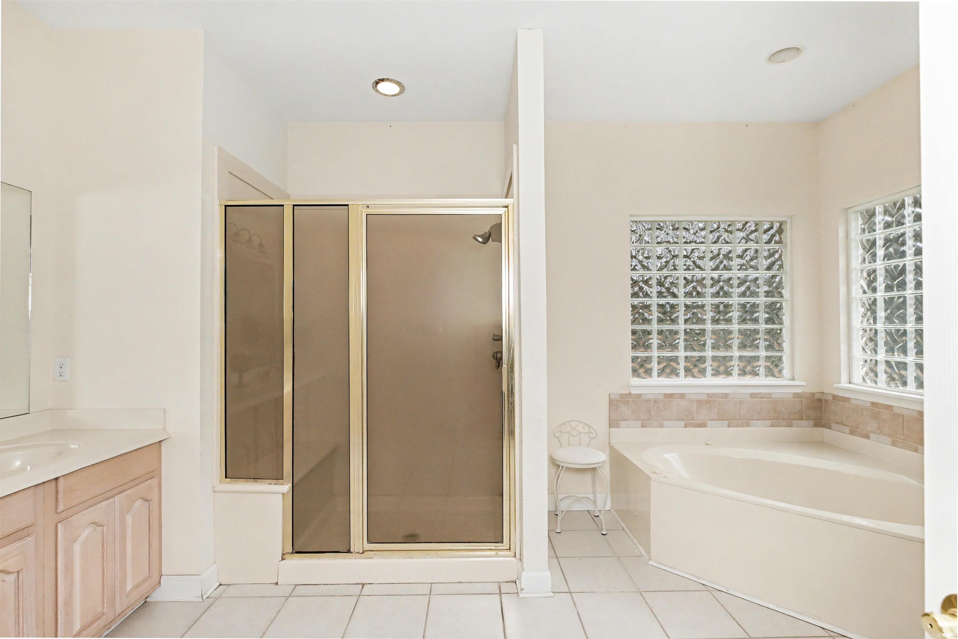 ROSSWOOD COLONY - Residential