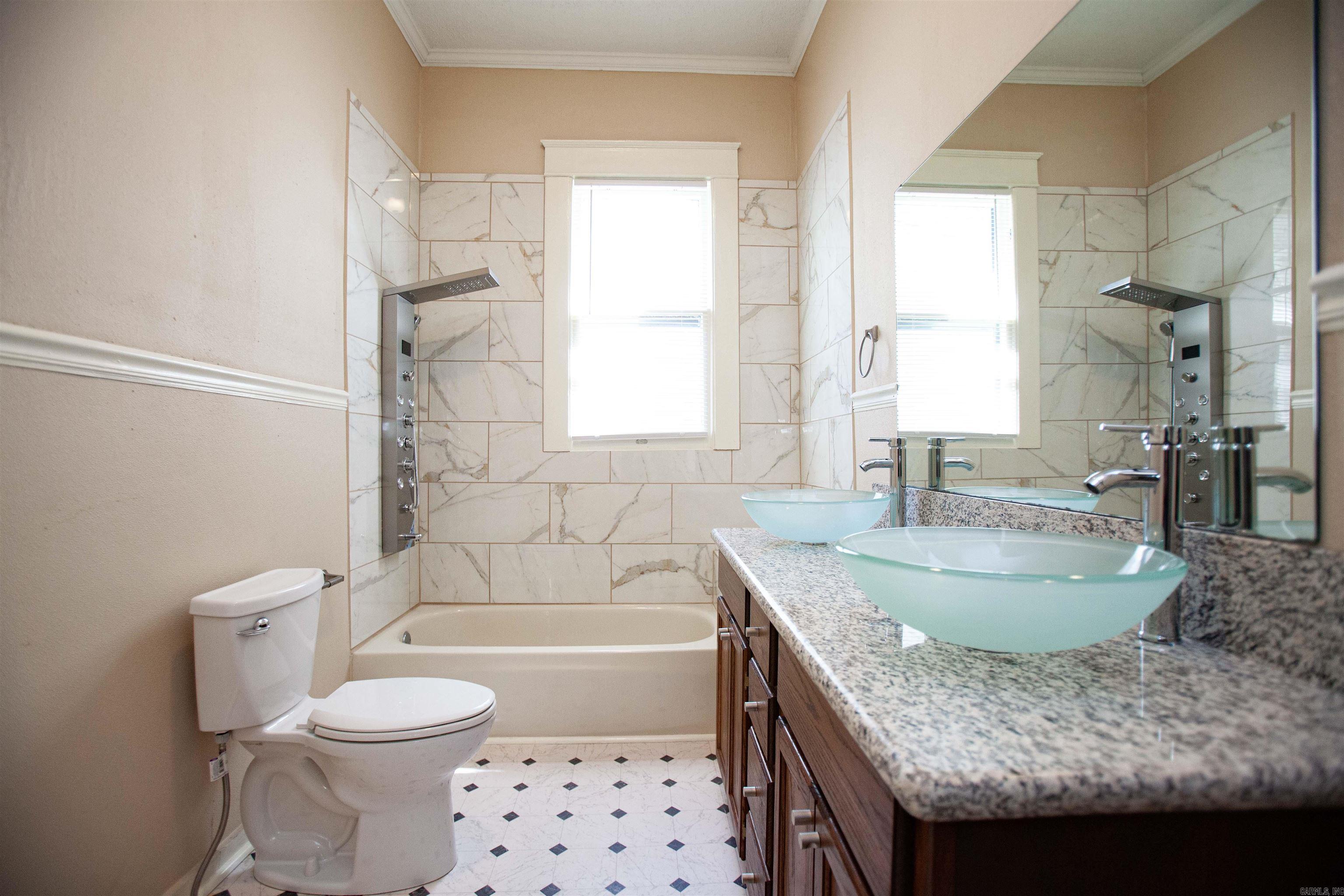 JONES & WORTHEN - Residential