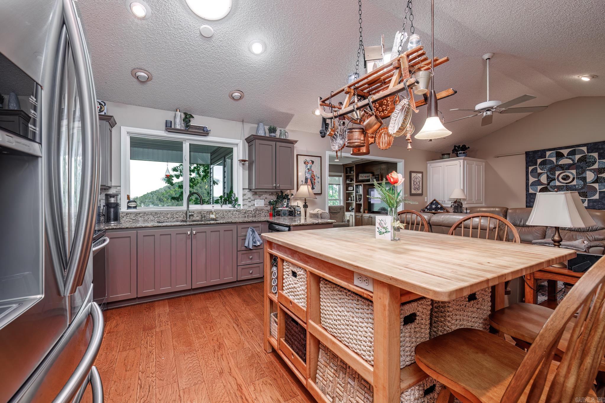 BINEFAR - Residential