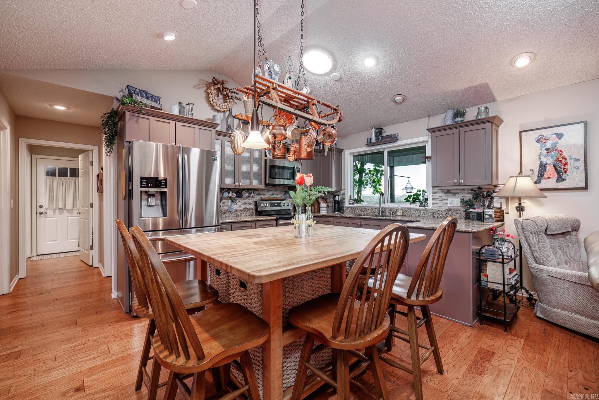 BINEFAR - Residential