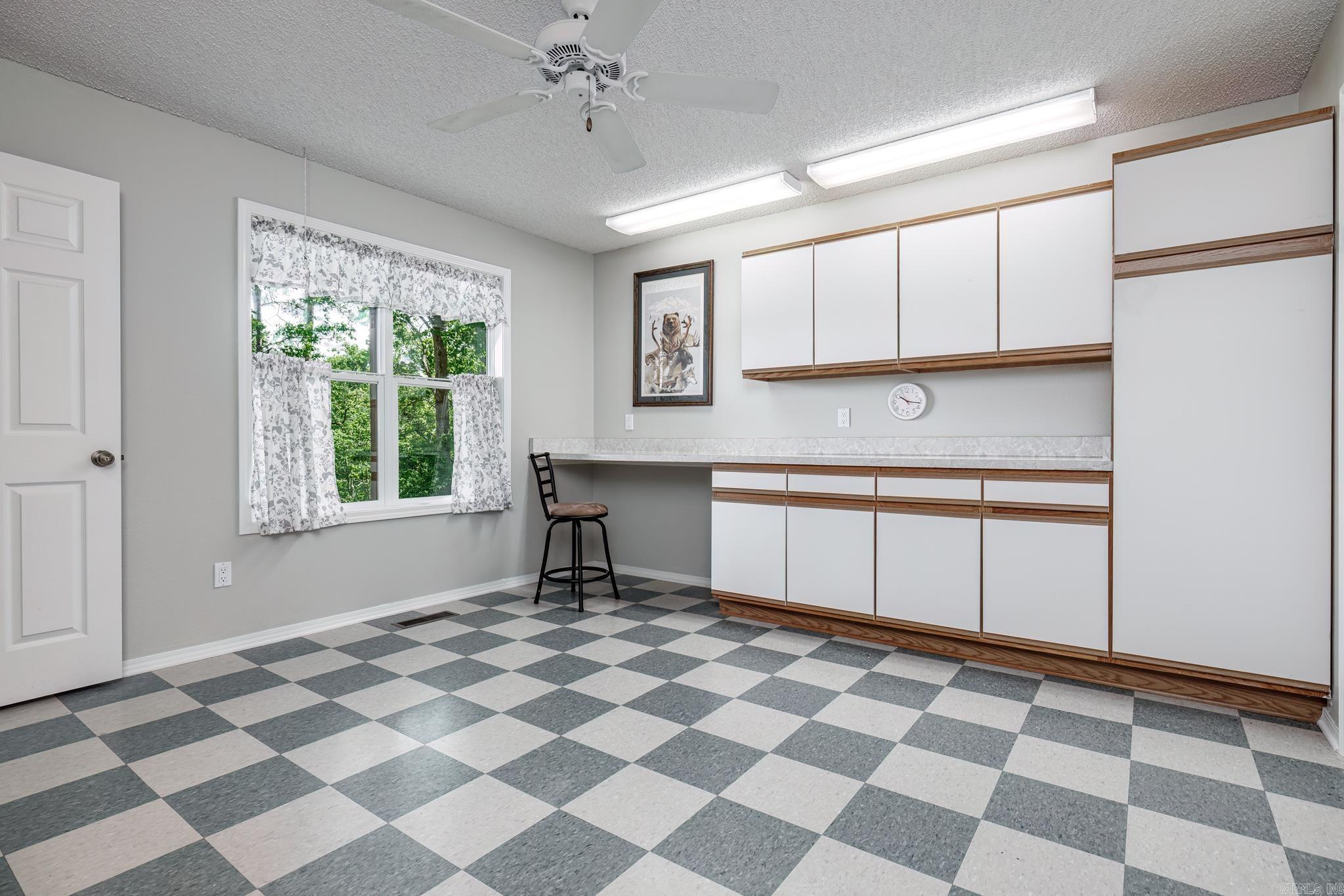 BINEFAR - Residential