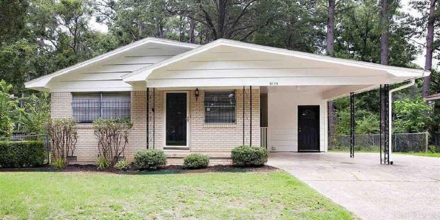 Super cute 3BR/2BA home for rent located in nice Cloverdale neighborhood! The lease for this property is for 2 years with a 3% increase after the first year. Income has to be 3x the amount of rent unless you have a housing voucher.  **ALL PROPERTIES MAY NOT BE MOVE-IN READY**