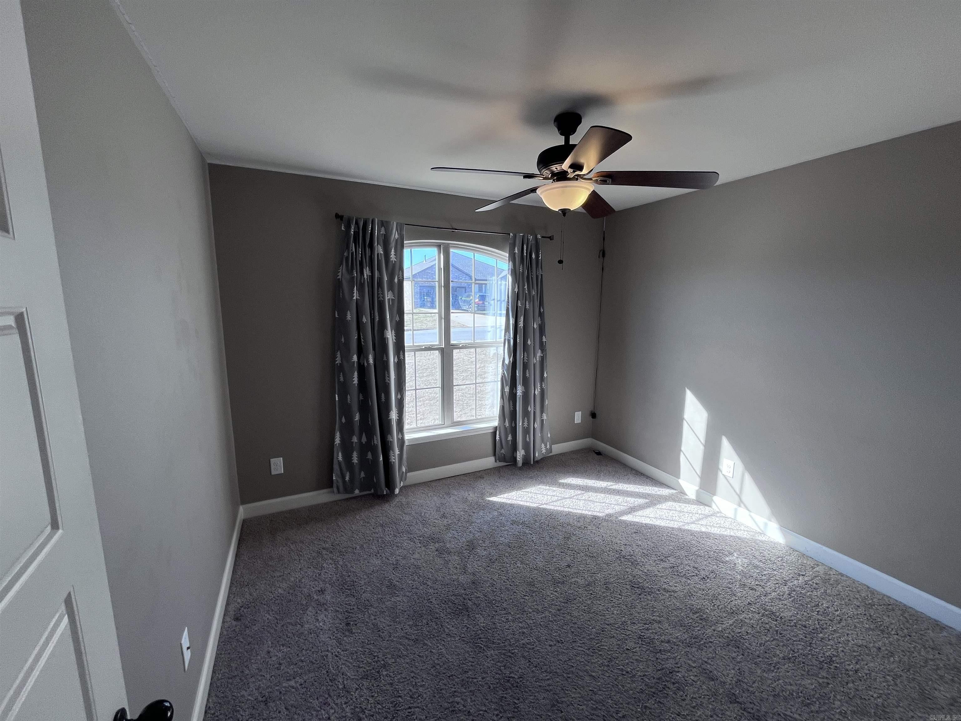 Churchill Downs - Residential Lease