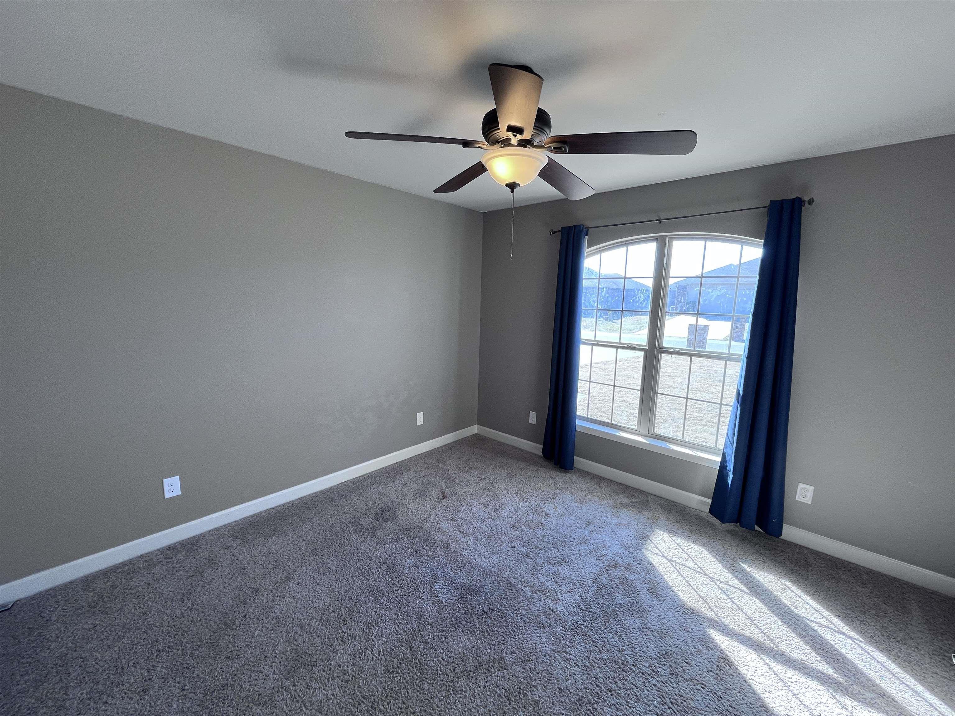 Churchill Downs - Residential Lease