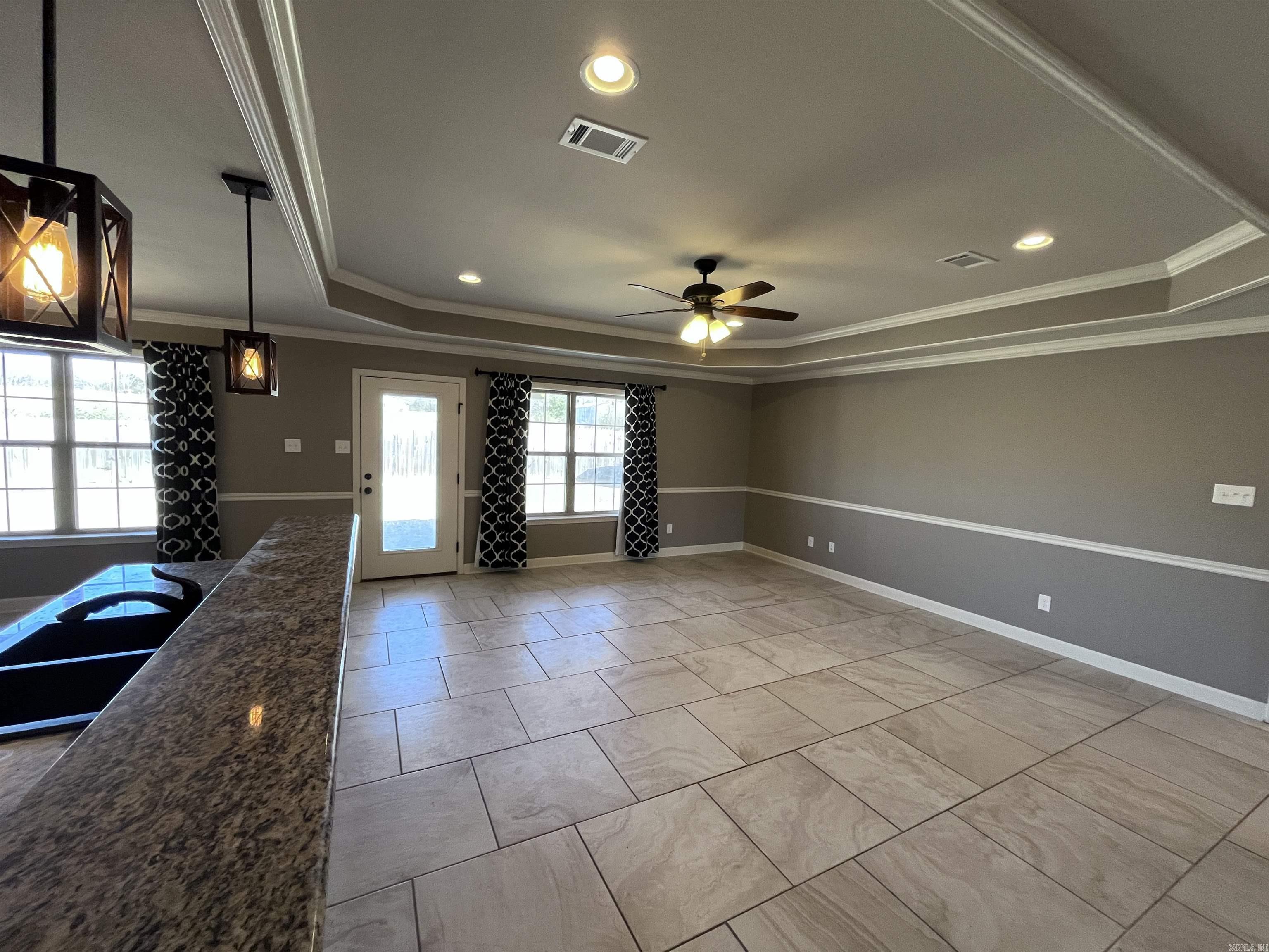 Churchill Downs - Residential Lease