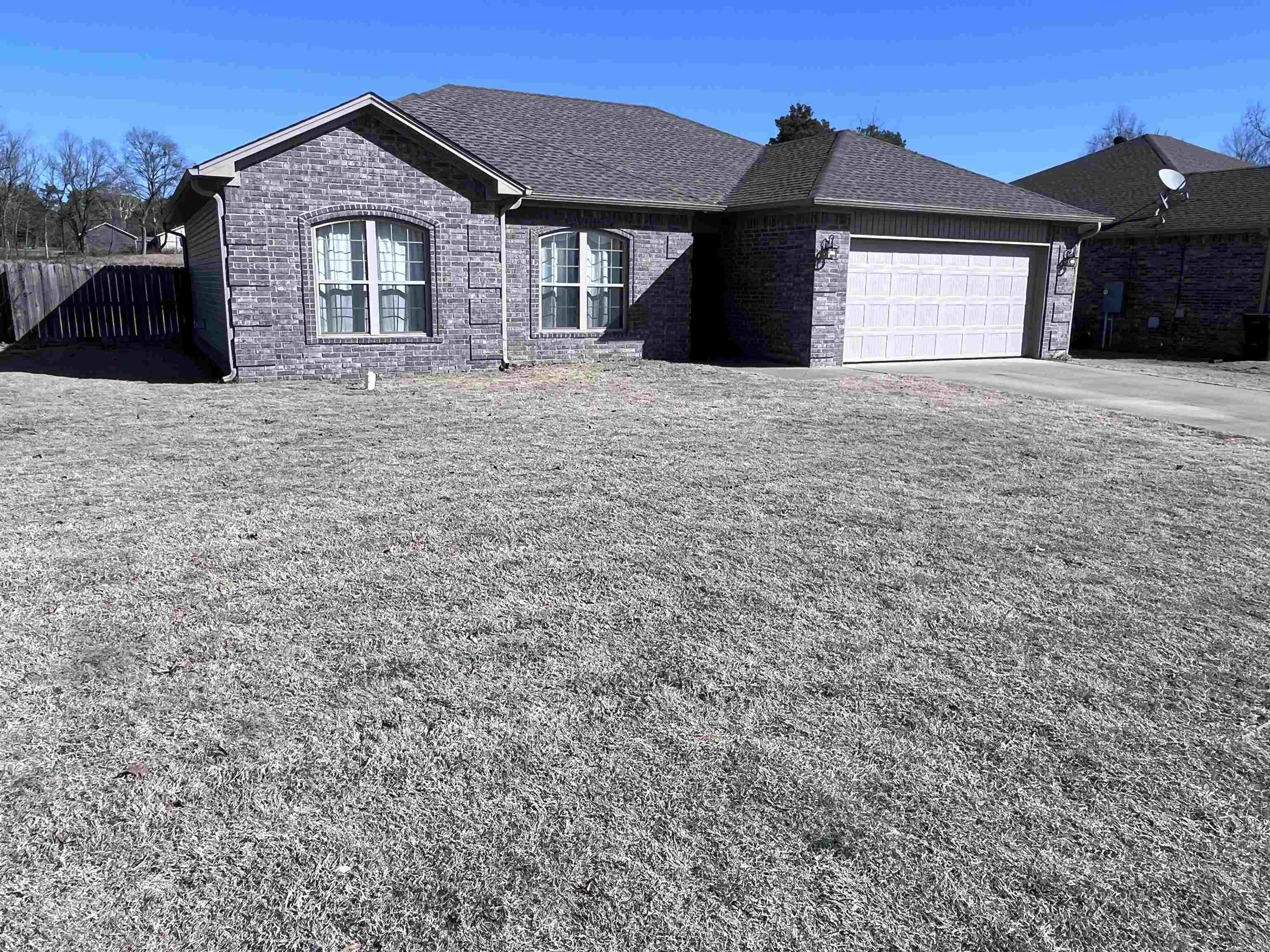 Churchill Downs - Residential Lease