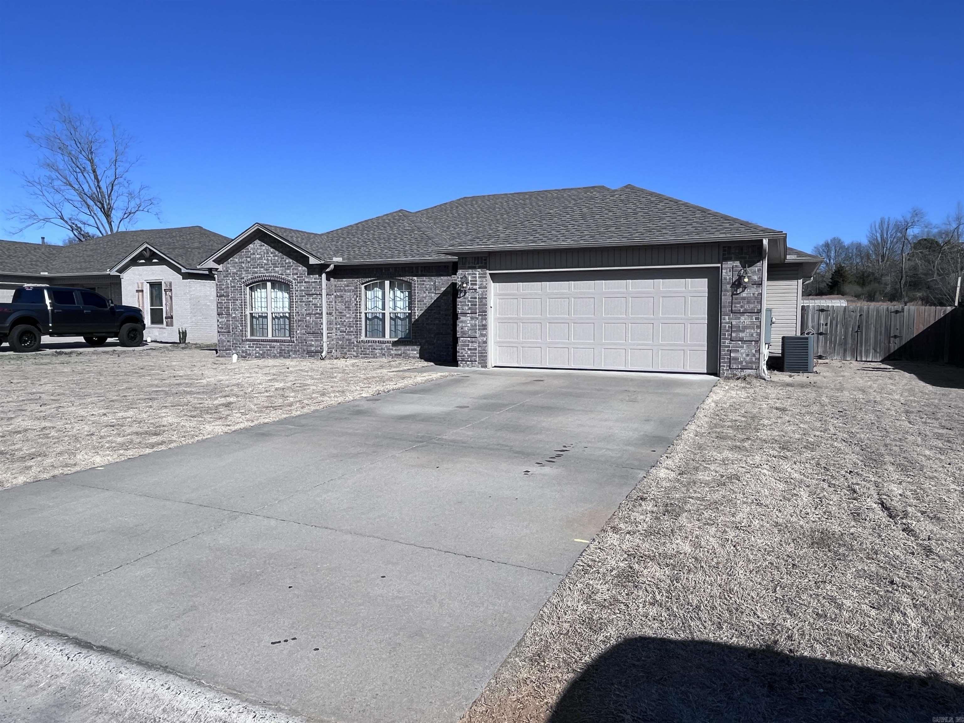 Churchill Downs - Residential Lease