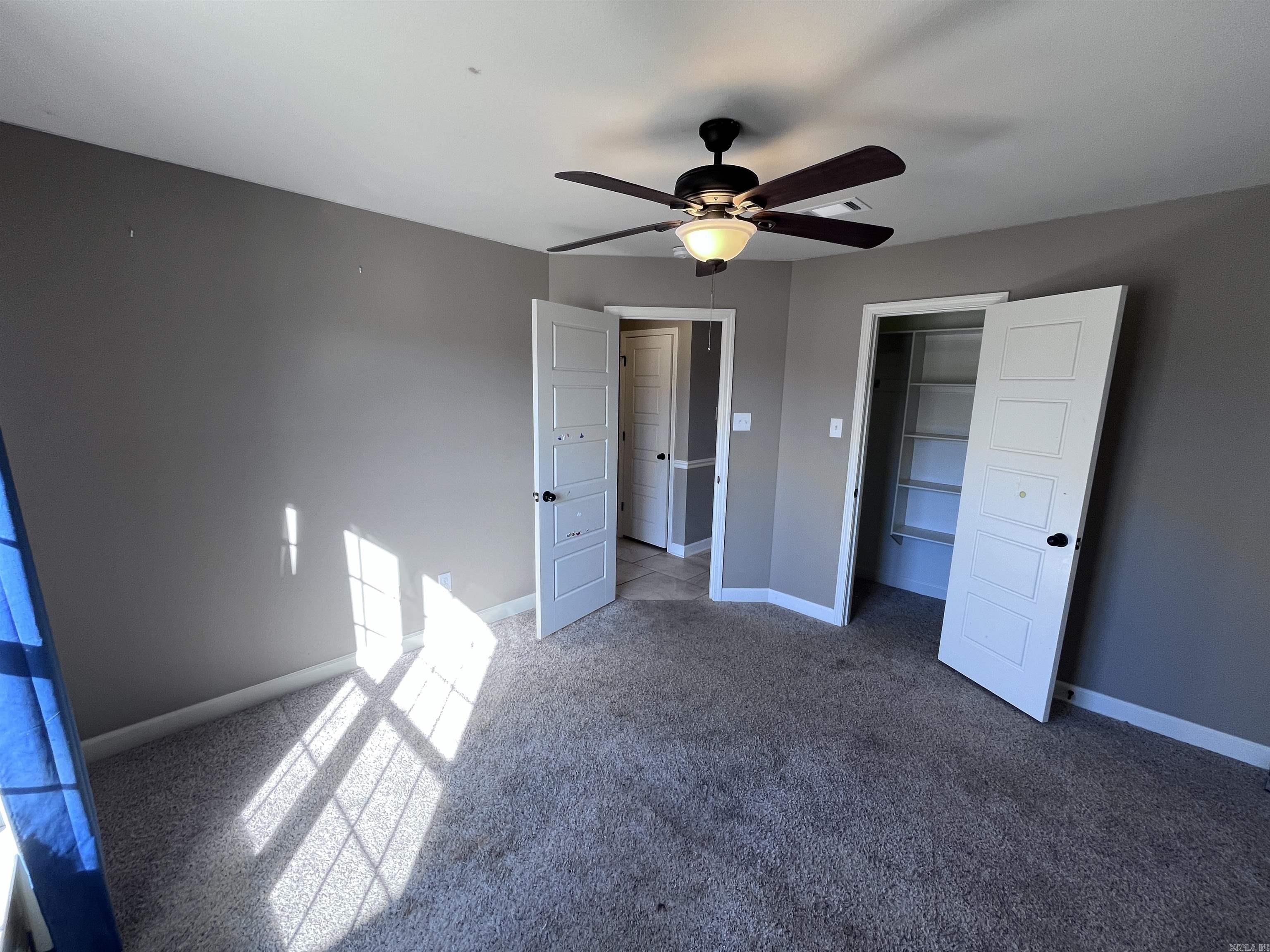 Churchill Downs - Residential Lease