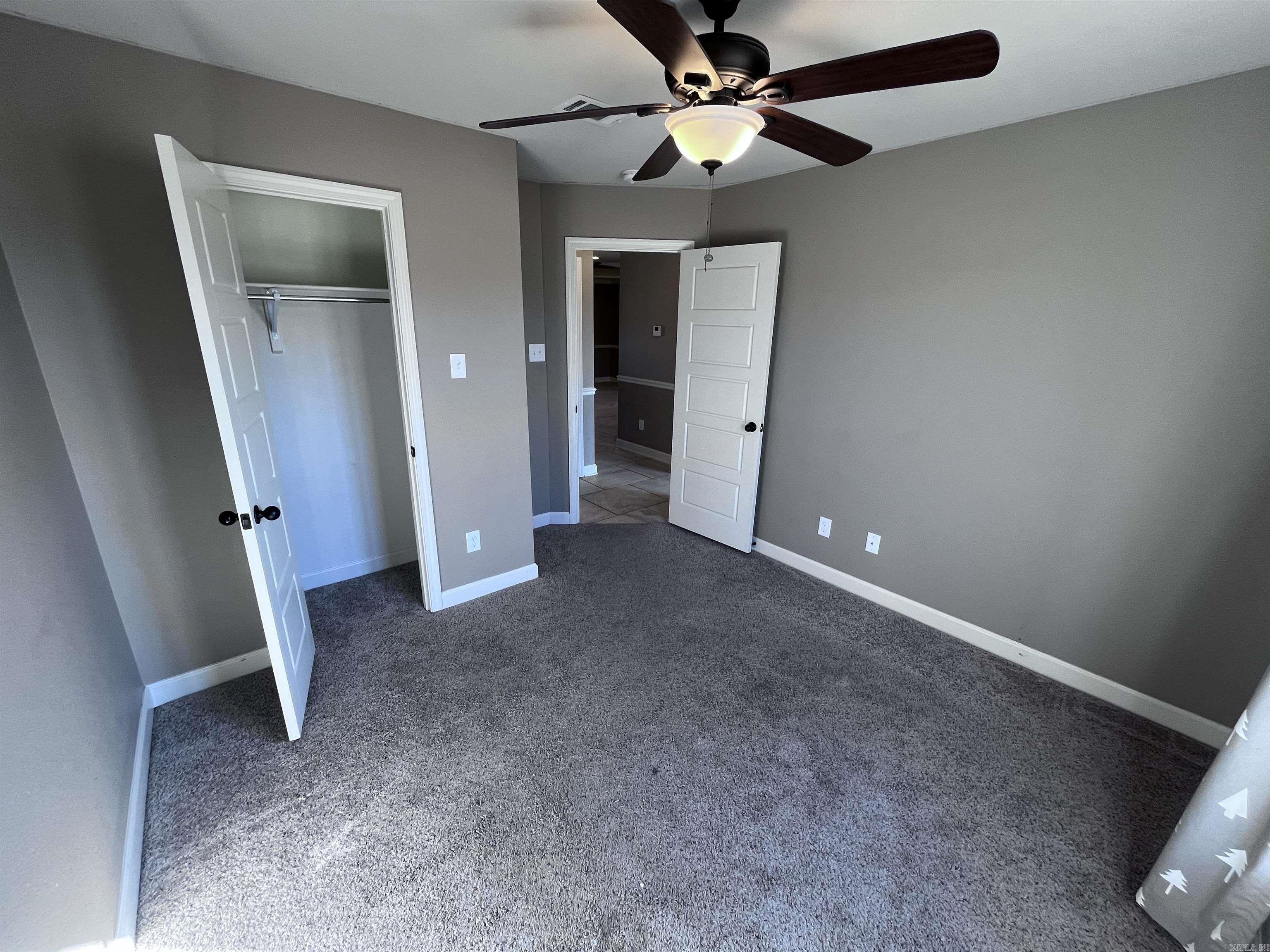 Churchill Downs - Residential Lease