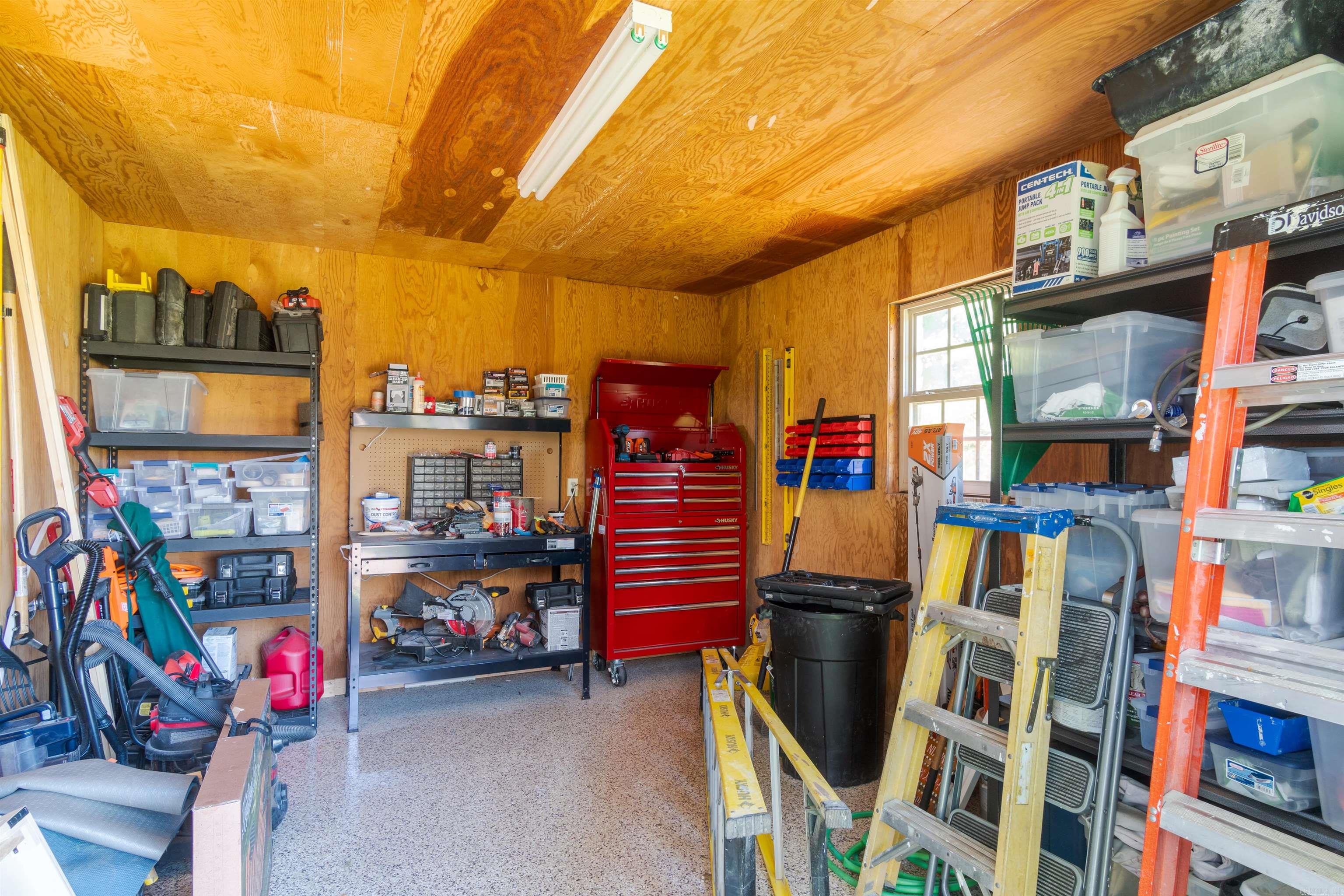 HURRICANE LAKE EST - Residential