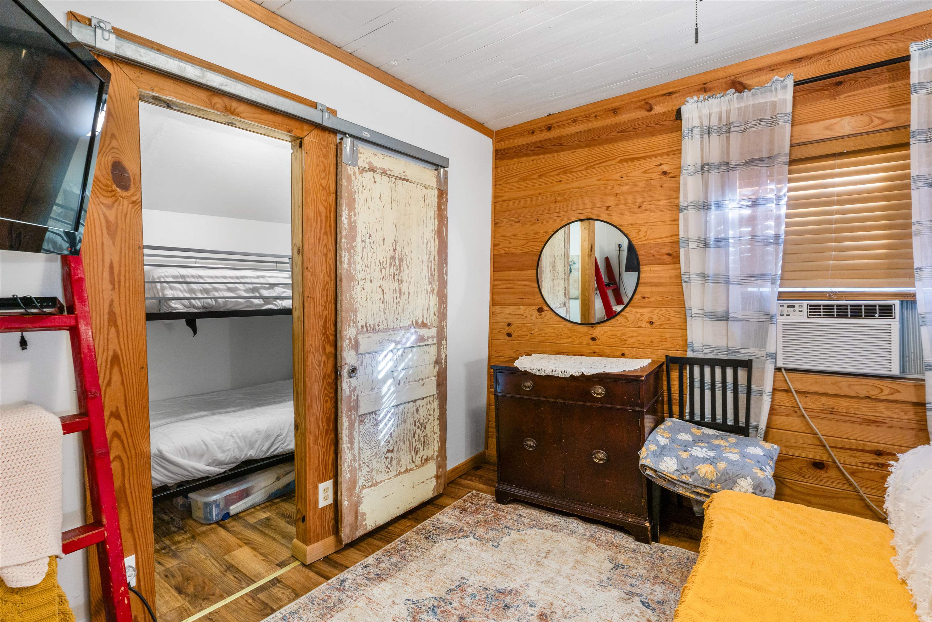 ORIGINAL TOWN - GUION - Residential