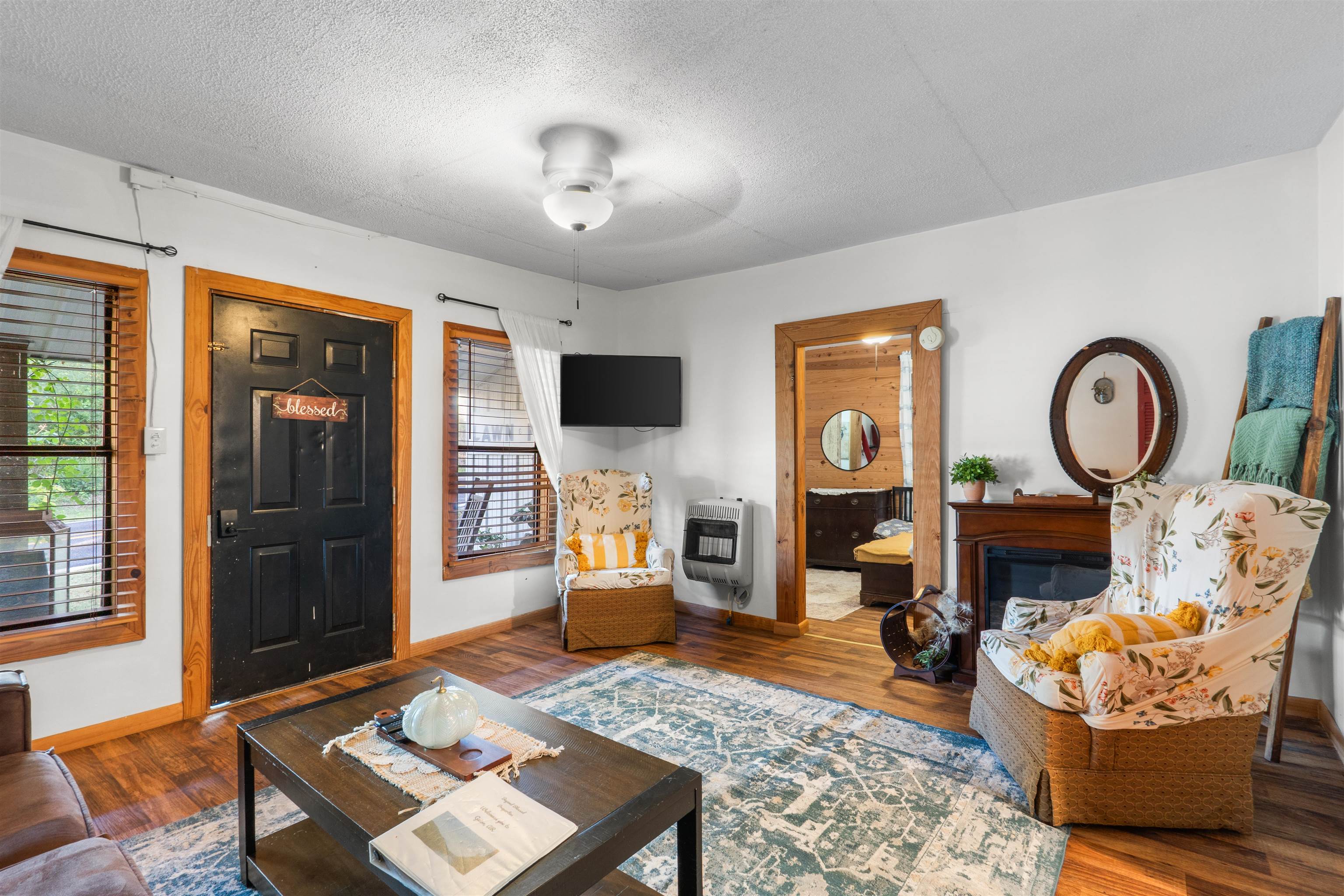 ORIGINAL TOWN - GUION - Residential