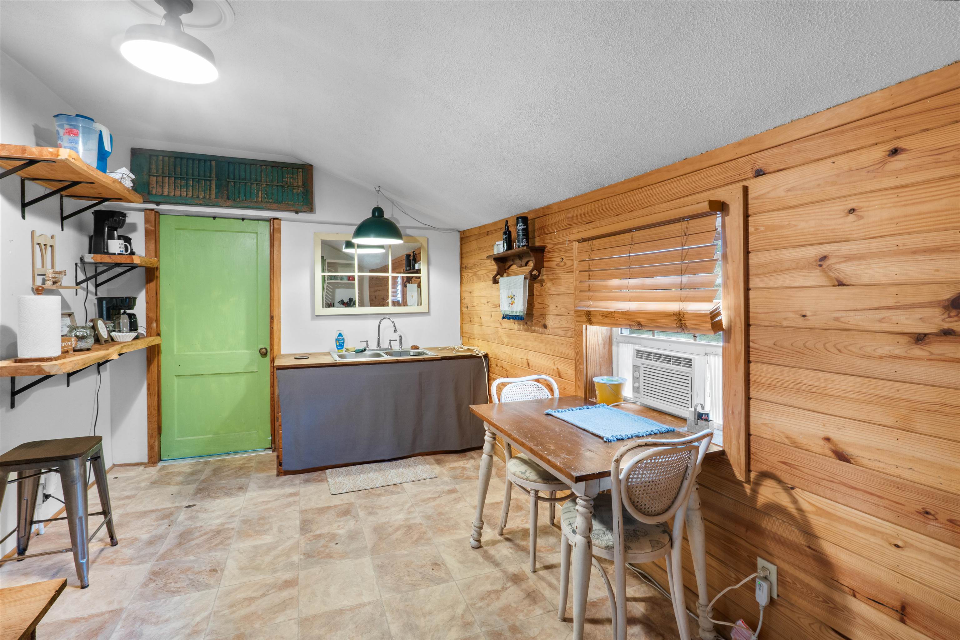 ORIGINAL TOWN - GUION - Residential