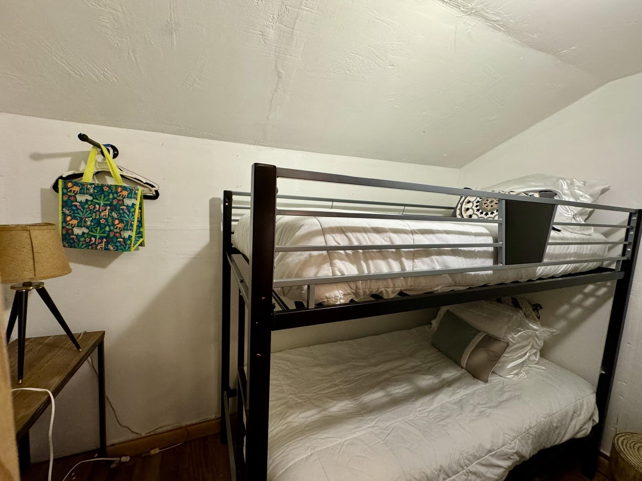 ORIGINAL TOWN - GUION - Residential