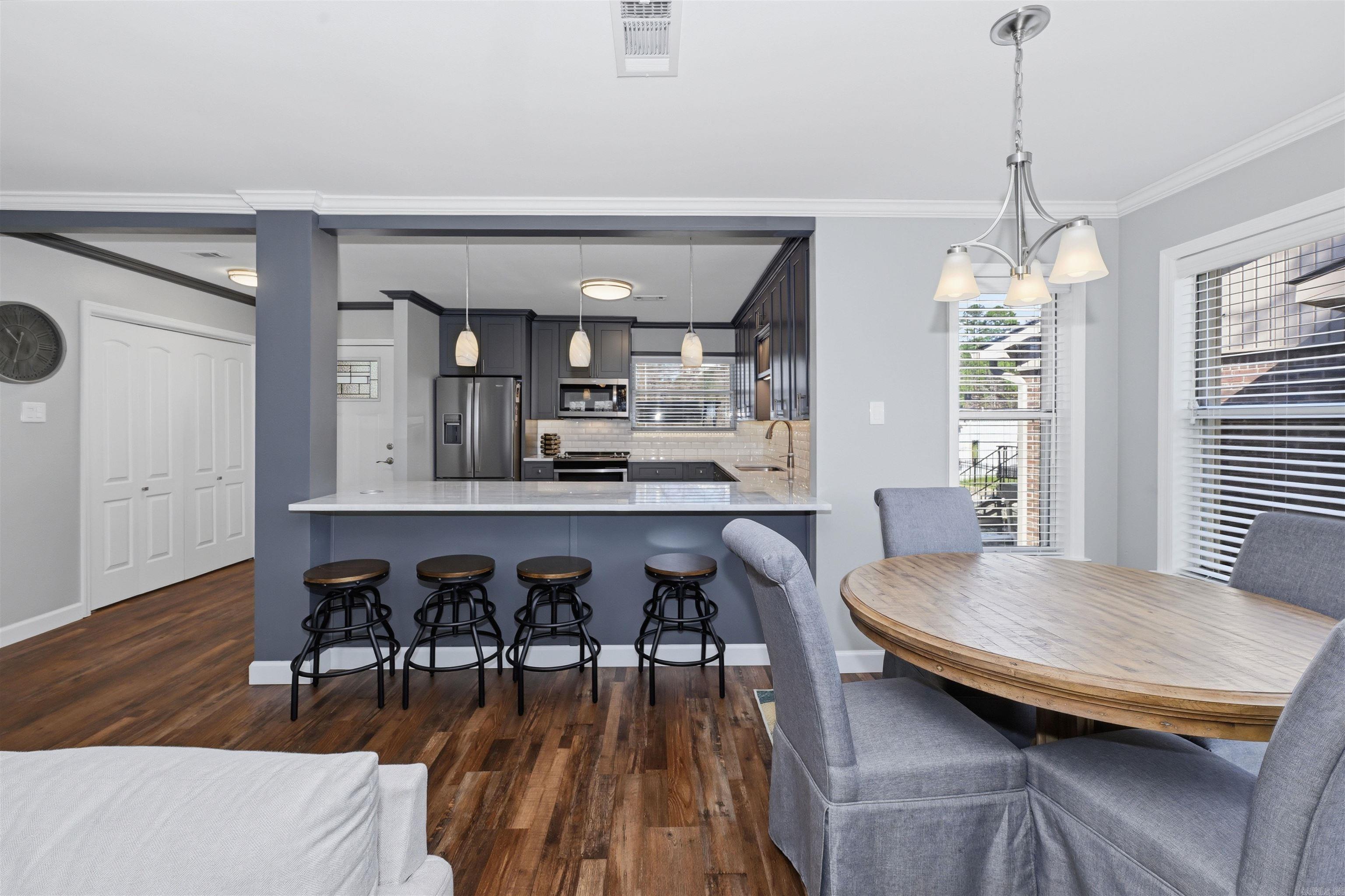 WESTPORT BAY TOWN HOUSE - Residential