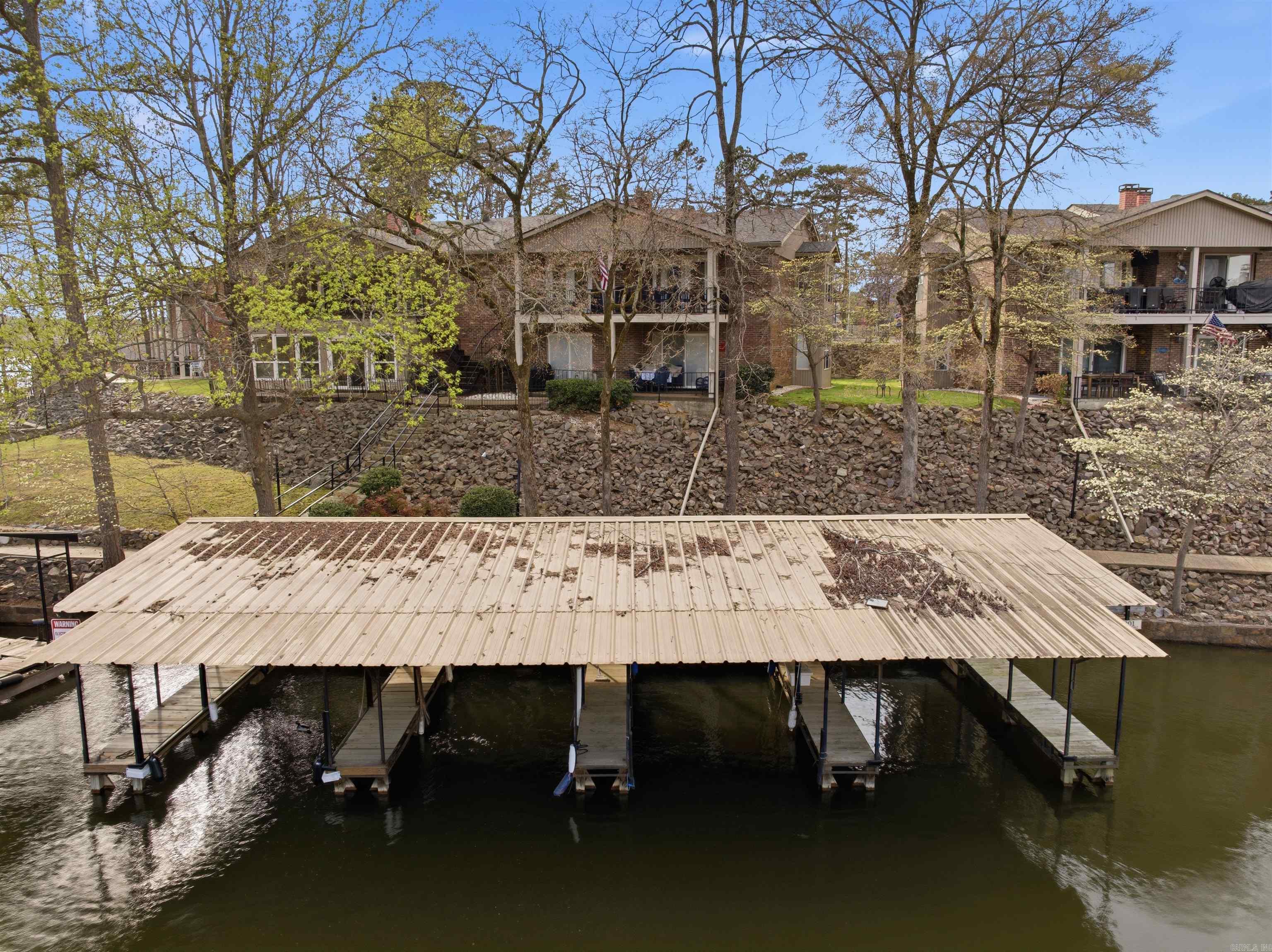 WESTPORT BAY TOWN HOUSE - Residential