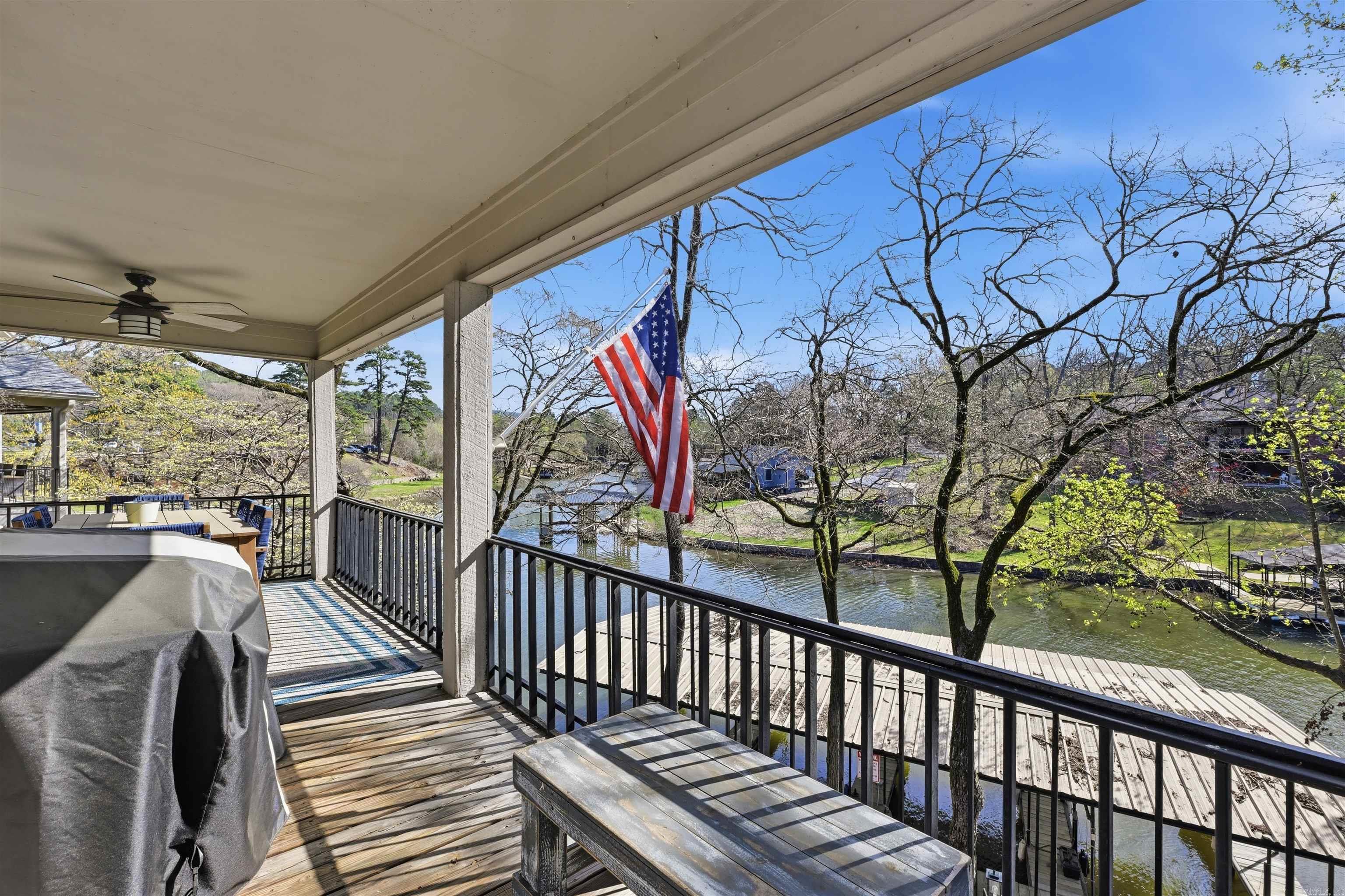 WESTPORT BAY TOWN HOUSE - Residential