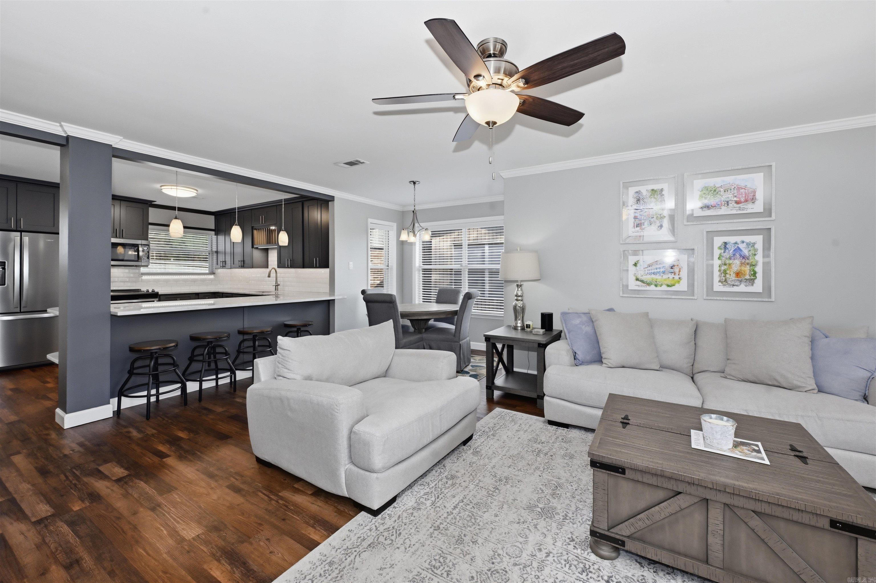 WESTPORT BAY TOWN HOUSE - Residential