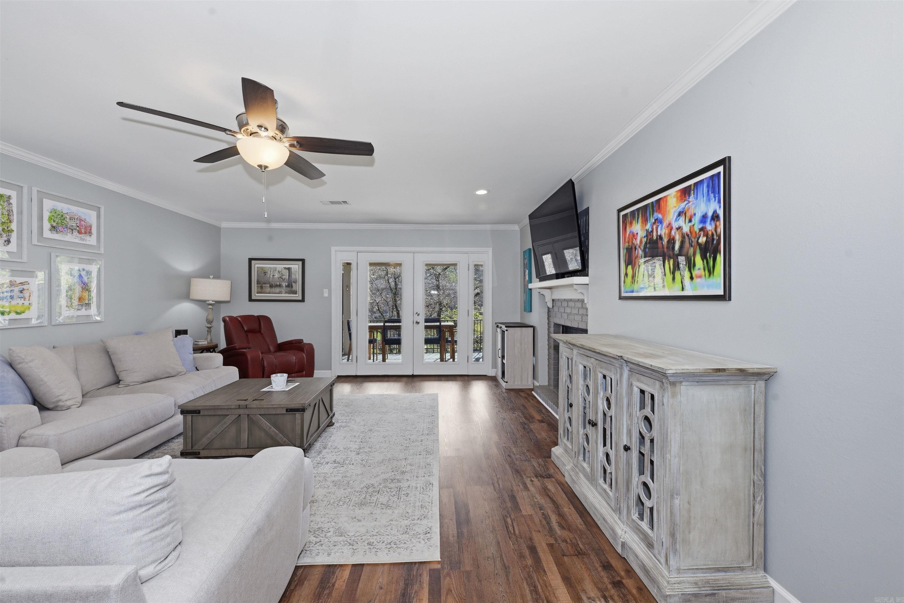 WESTPORT BAY TOWN HOUSE - Residential