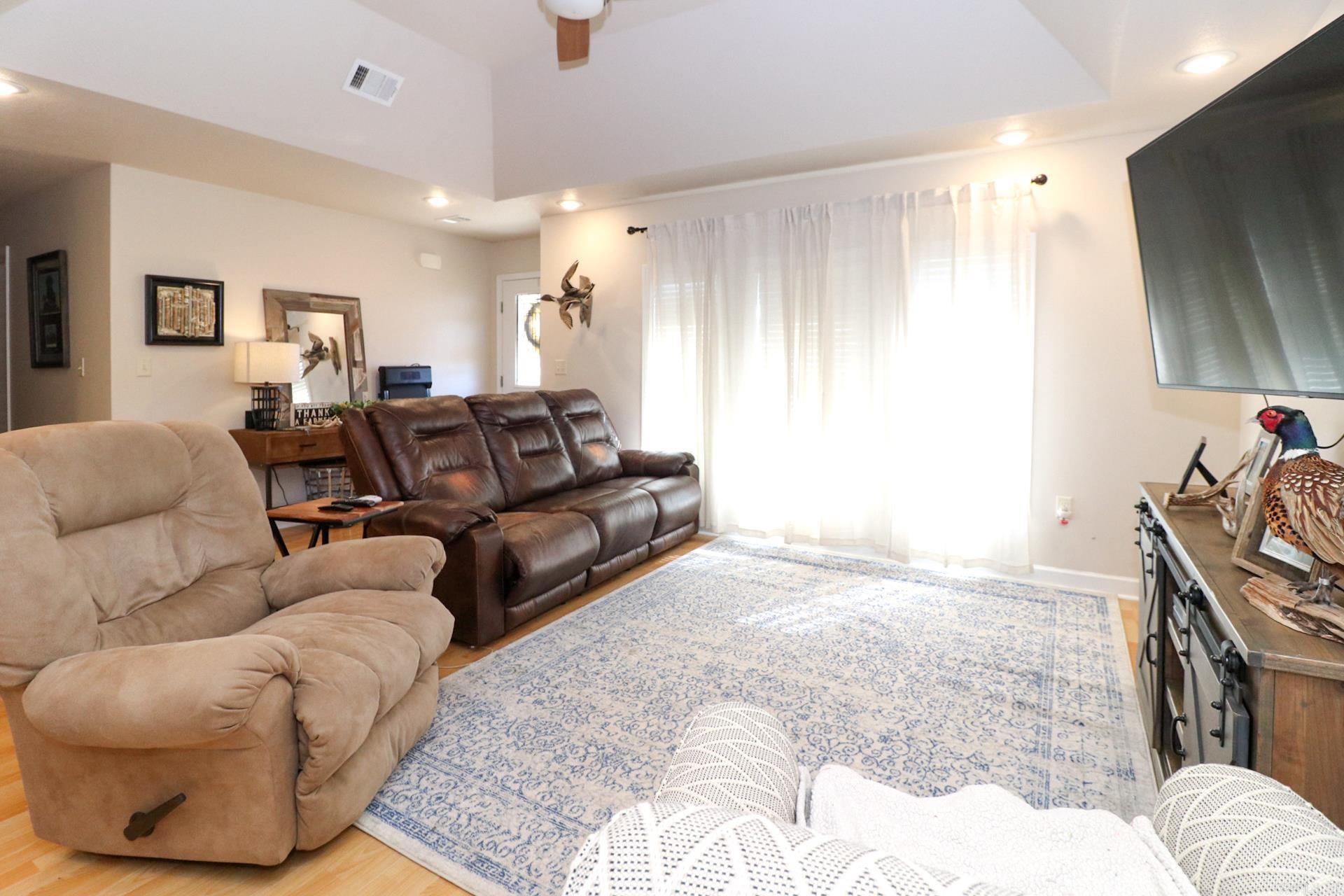 PRAIRIE MEADOWS - Residential