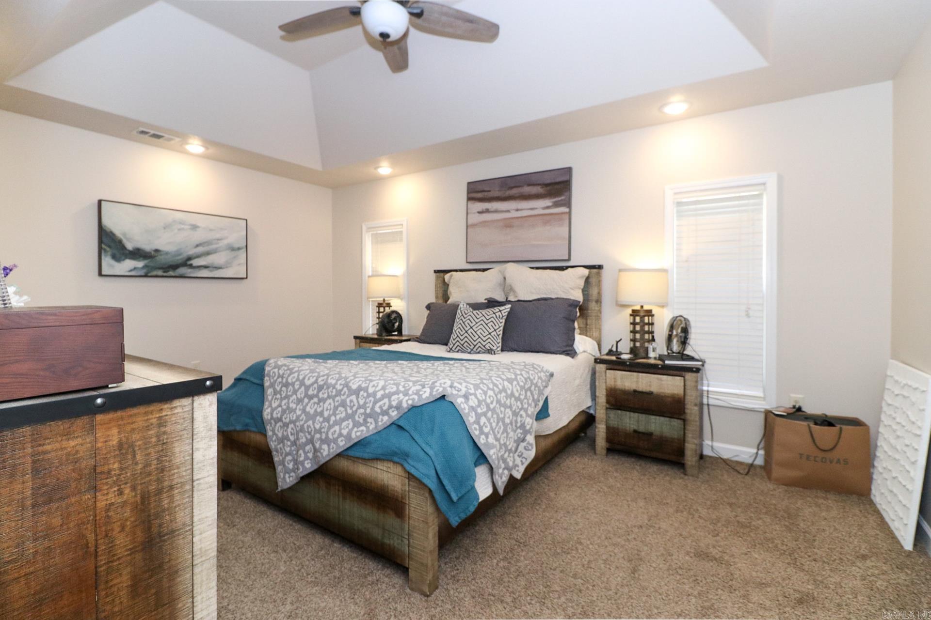 PRAIRIE MEADOWS - Residential