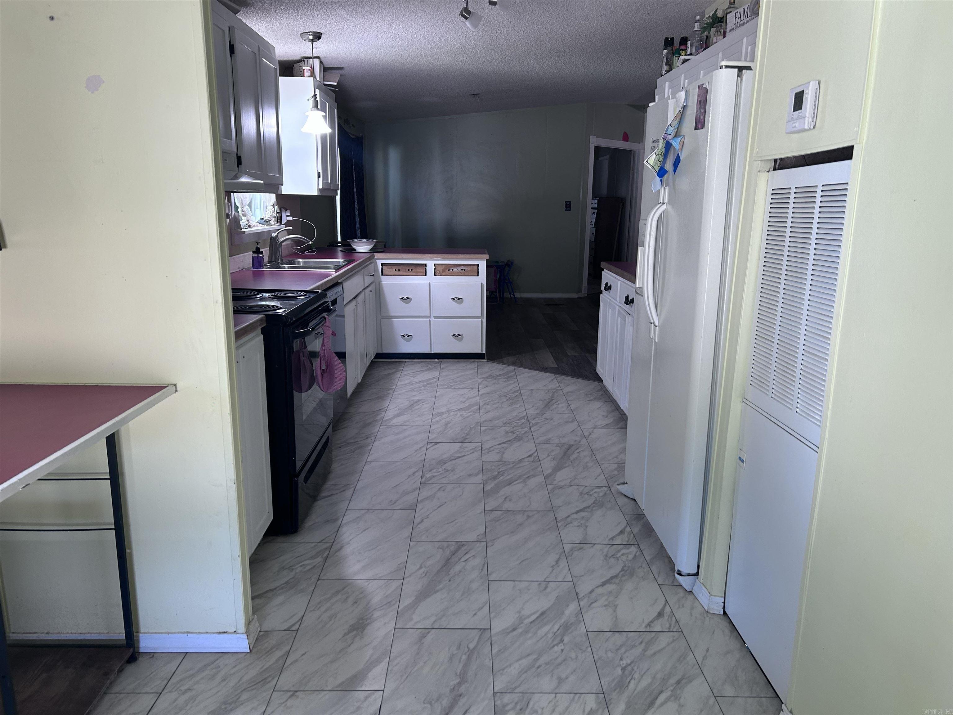 EZELLS - Residential